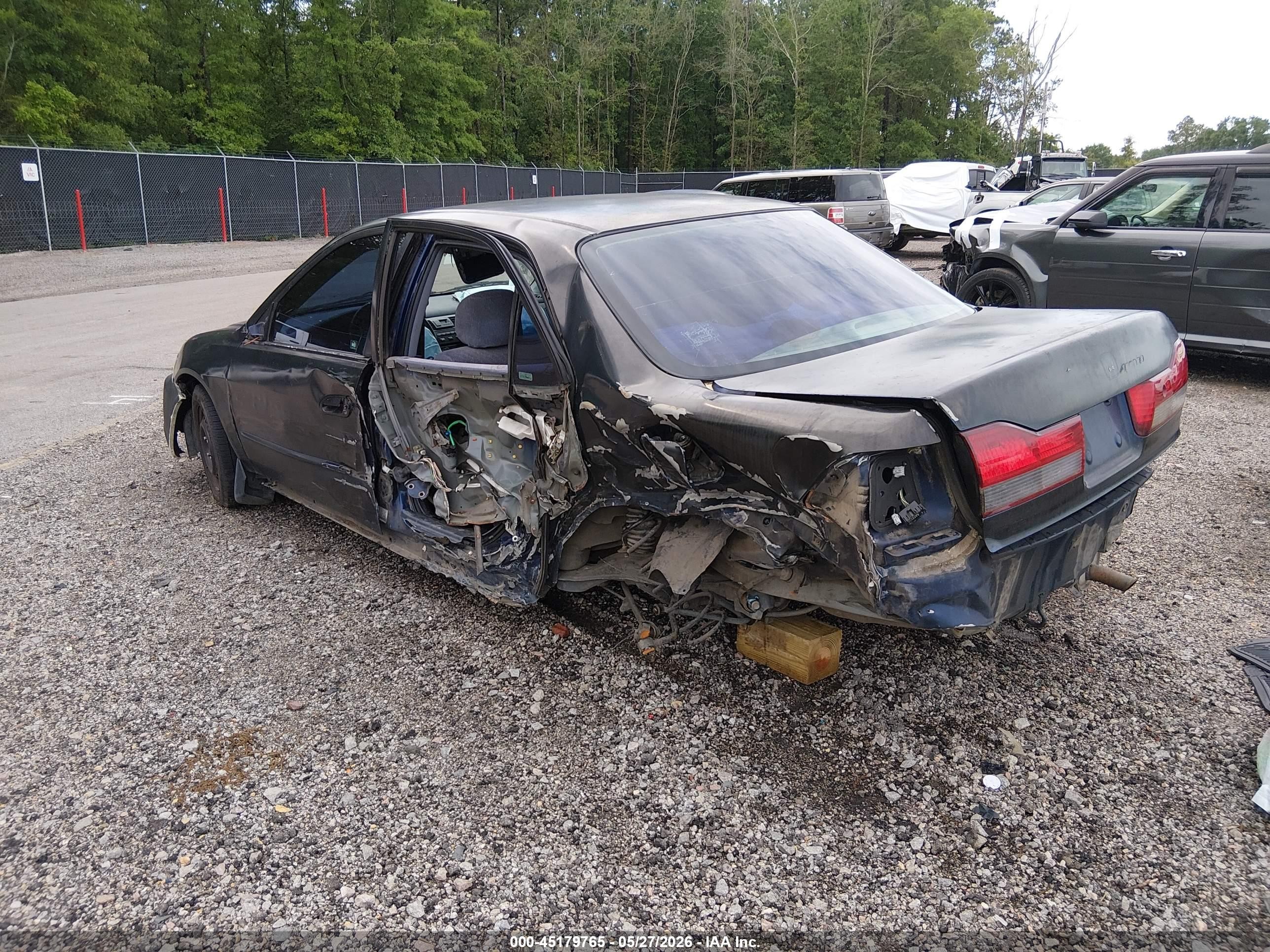2001 Honda Accord 2.3 Lx Серый vin: 1HGCG56451A005580