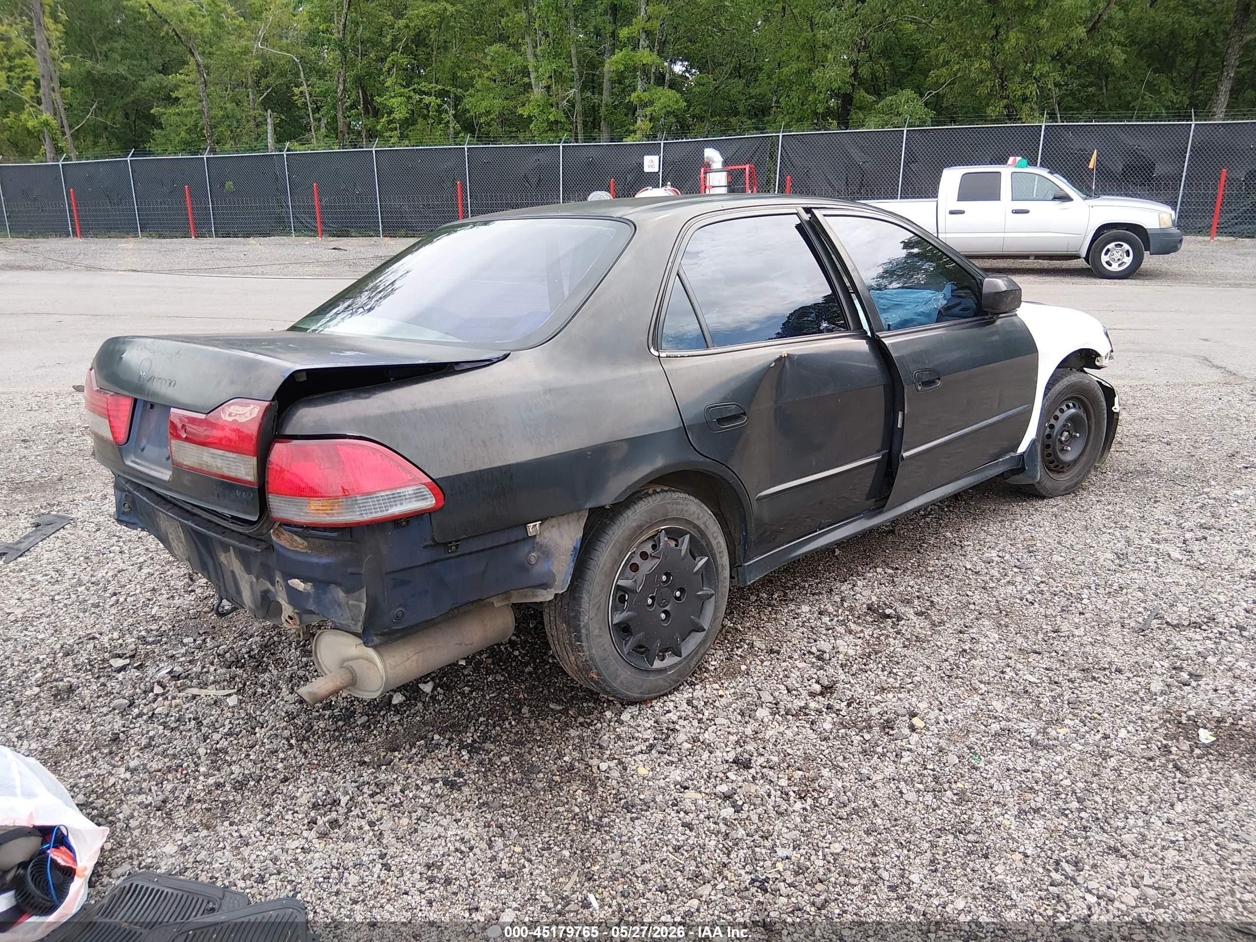 2001 Honda Accord 2.3 Lx Серый vin: 1HGCG56451A005580