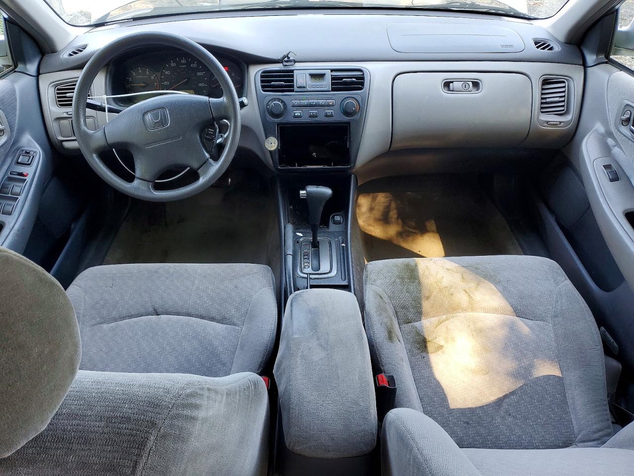 2001 Honda Accord Lx Silver vin: 1HGCG56451A103038