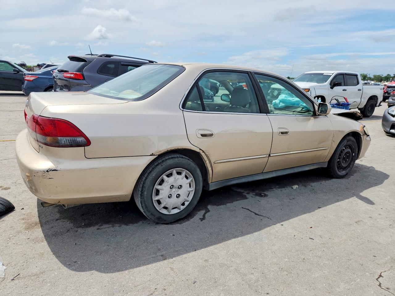 2002 Honda Accord Lx Gold vin: 1HGCG56452A090129