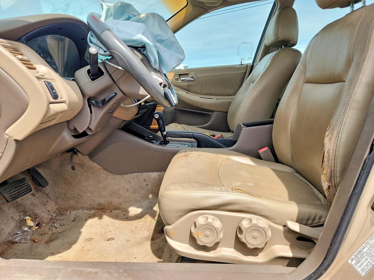 2002 Honda Accord Lx Gold vin: 1HGCG56452A090129
