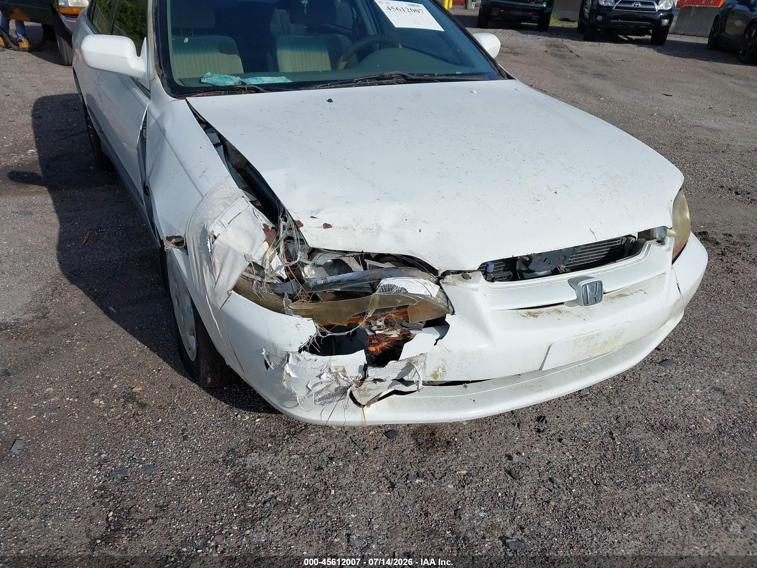 1998 Honda Accord Lx White vin: 1HGCG5645WA146401