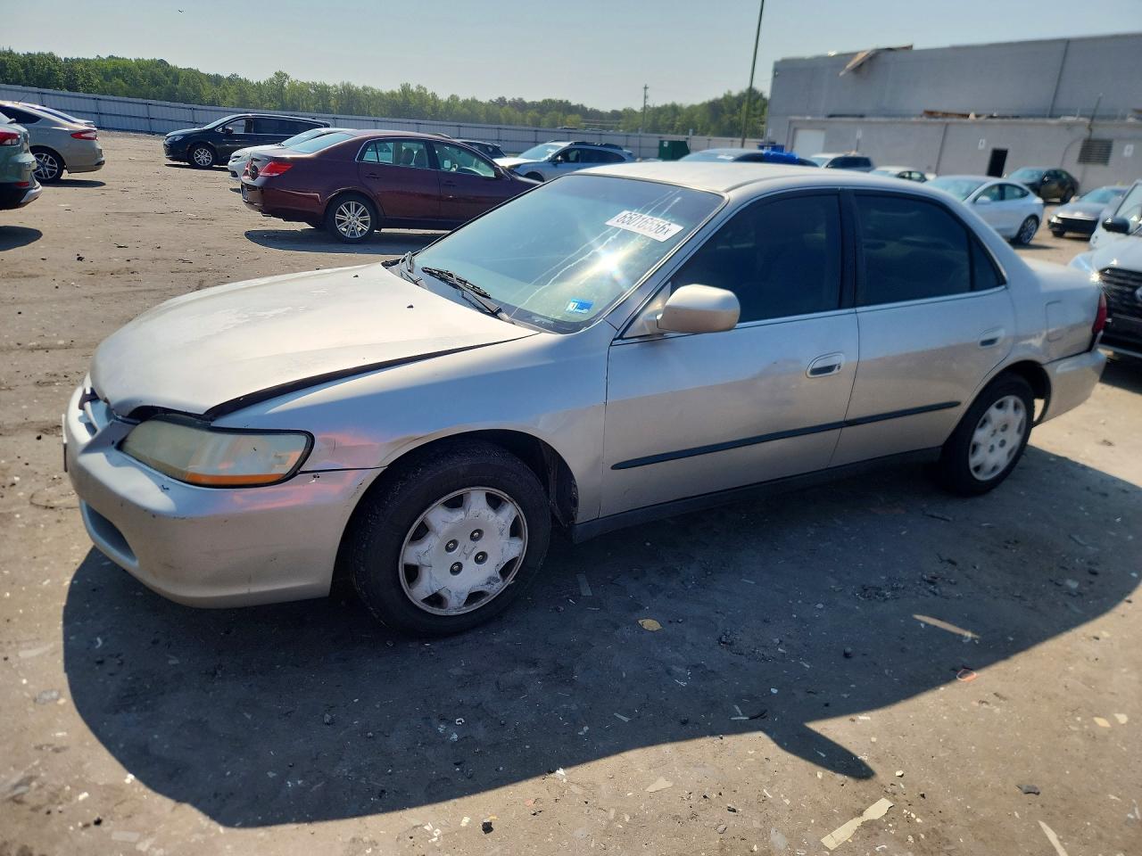 1998 Honda Accord Lx Silver vin: 1HGCG5645WA256106