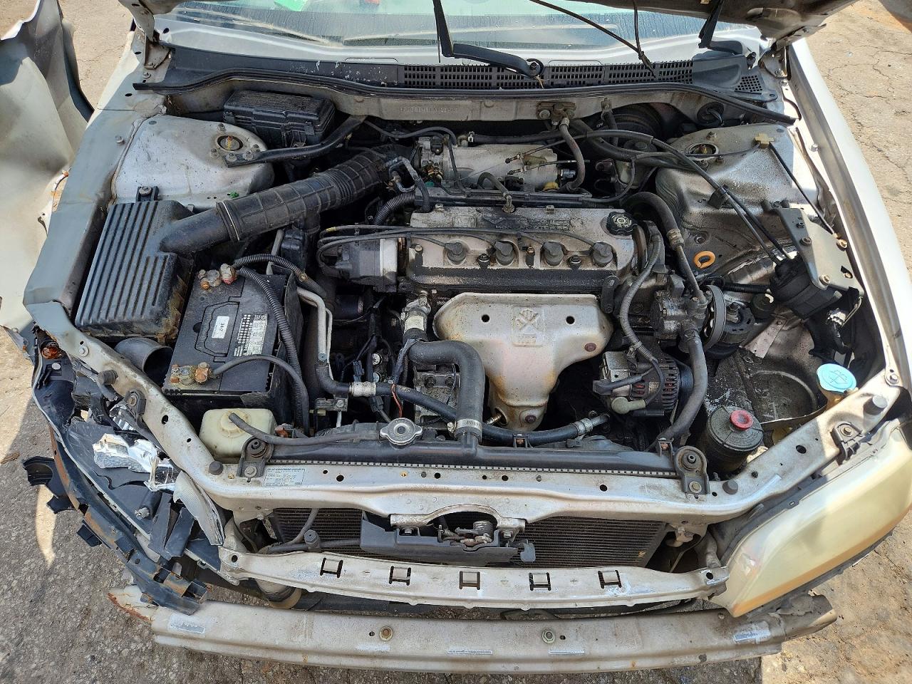 2001 Honda Accord Lx Серебряный vin: 1HGCG56461A128403