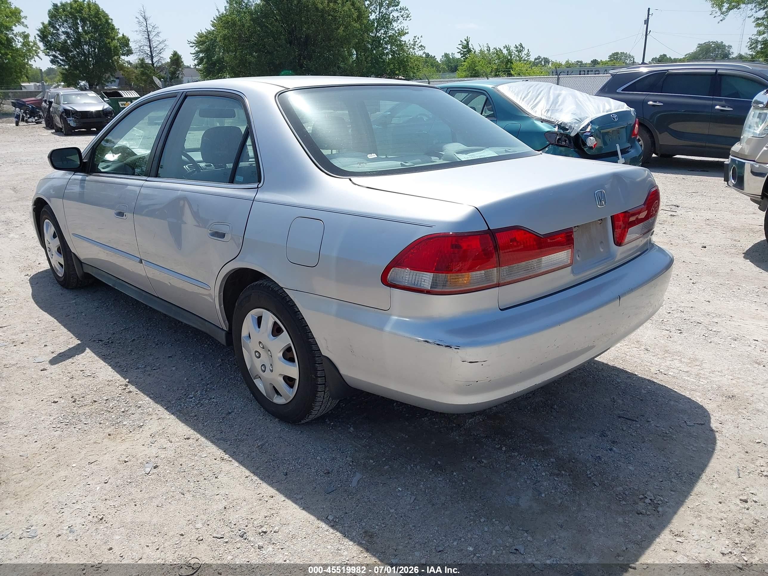 2002 Honda Accord Lx Silver vin: 1HGCG56462A079429