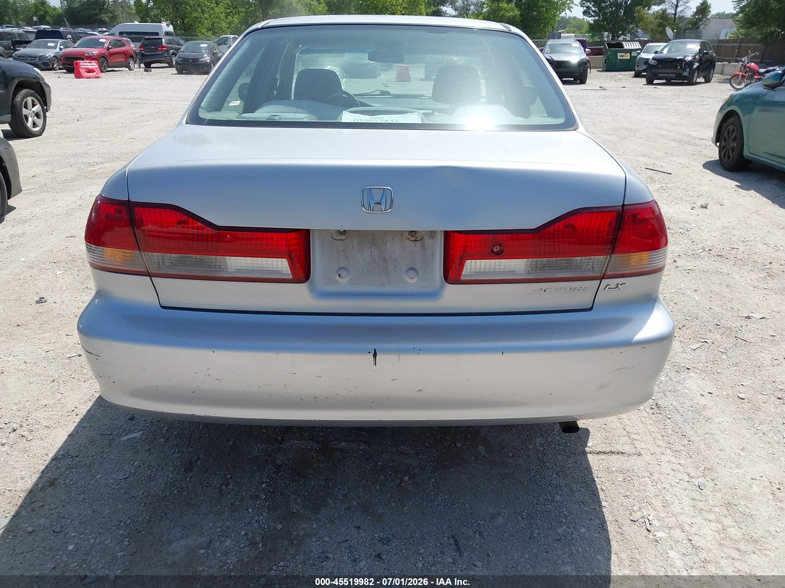 2002 Honda Accord Lx Silver vin: 1HGCG56462A079429