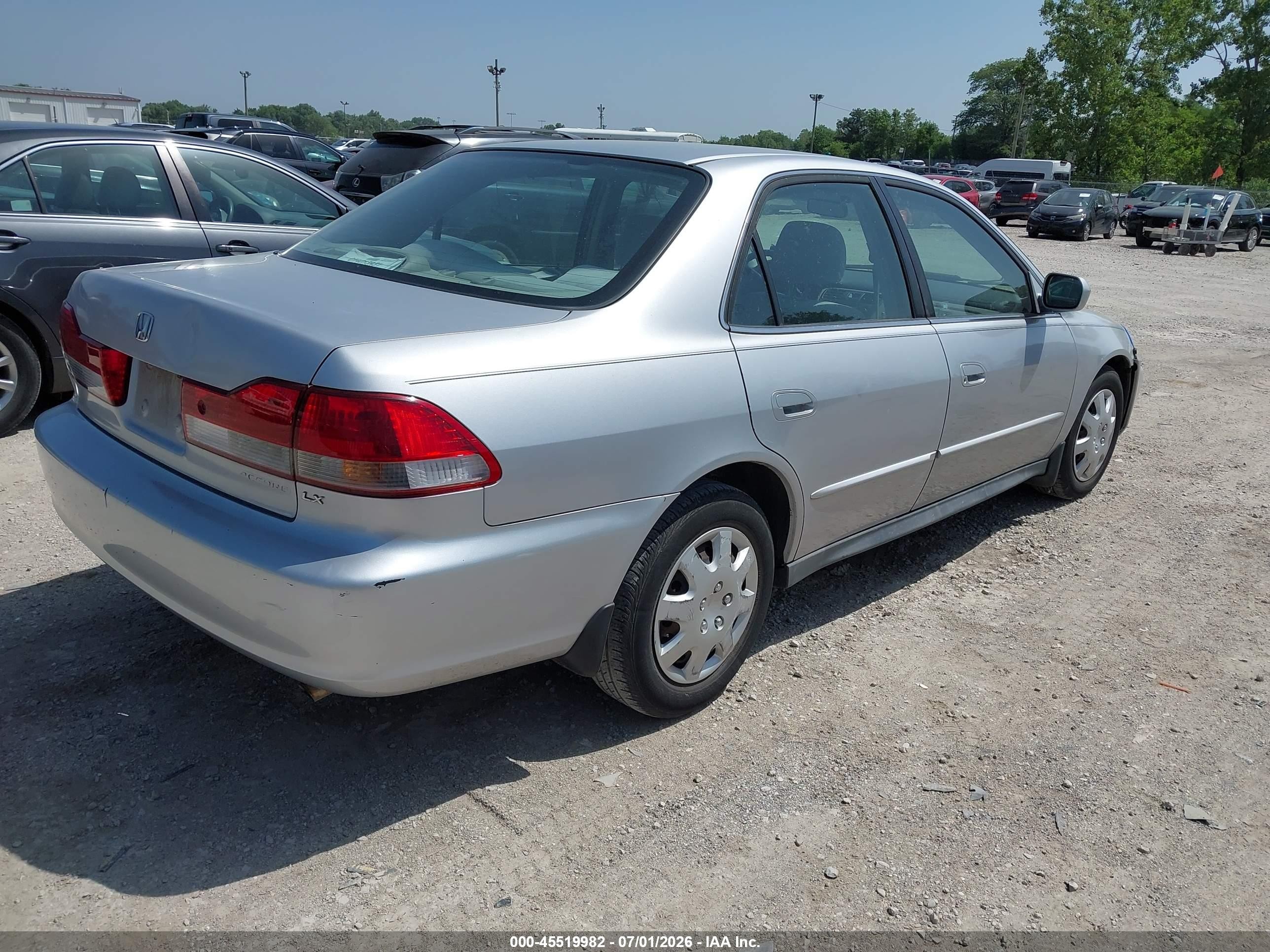 2002 Honda Accord Lx Silver vin: 1HGCG56462A079429