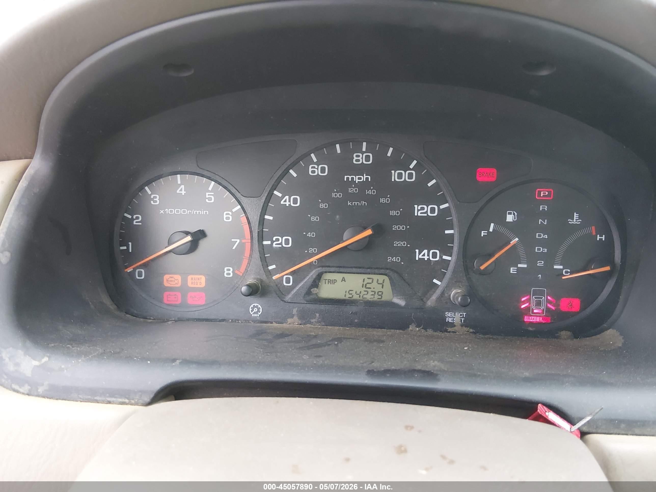 2002 Honda Accord 2.3 Lx White vin: 1HGCG56462A164402