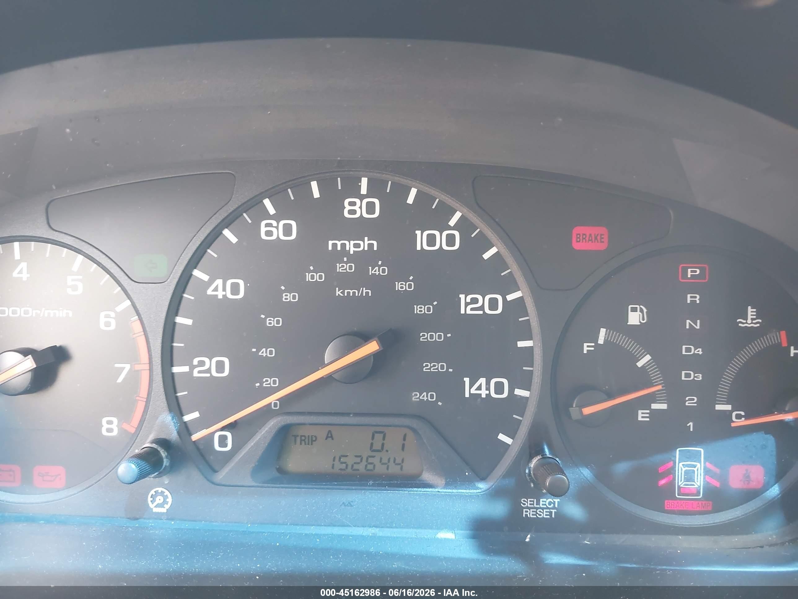 1998 Honda Accord Lx White vin: 1HGCG5646WA037011