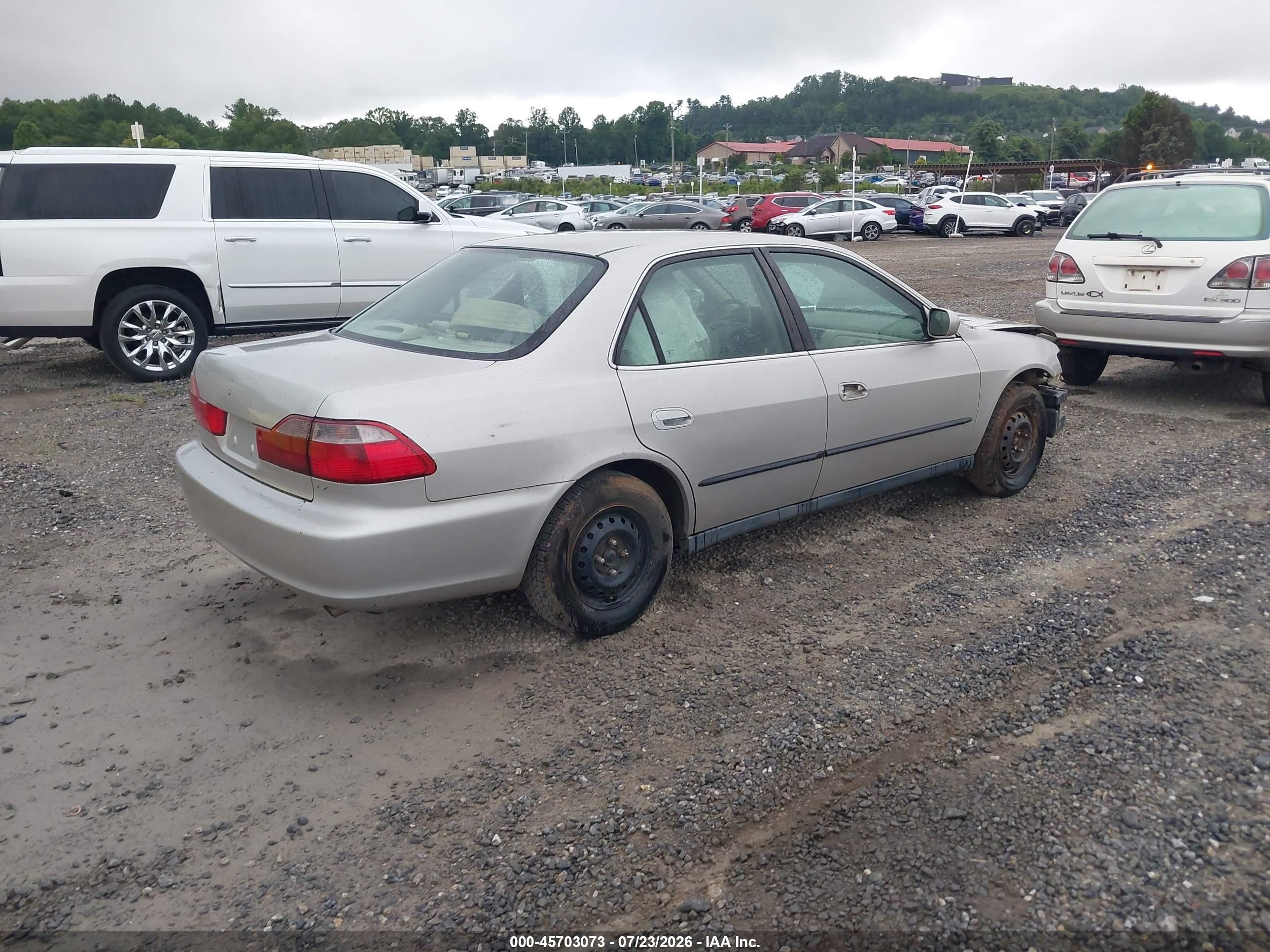1998 Honda Accord Lx Champagne vin: 1HGCG5646WA222921