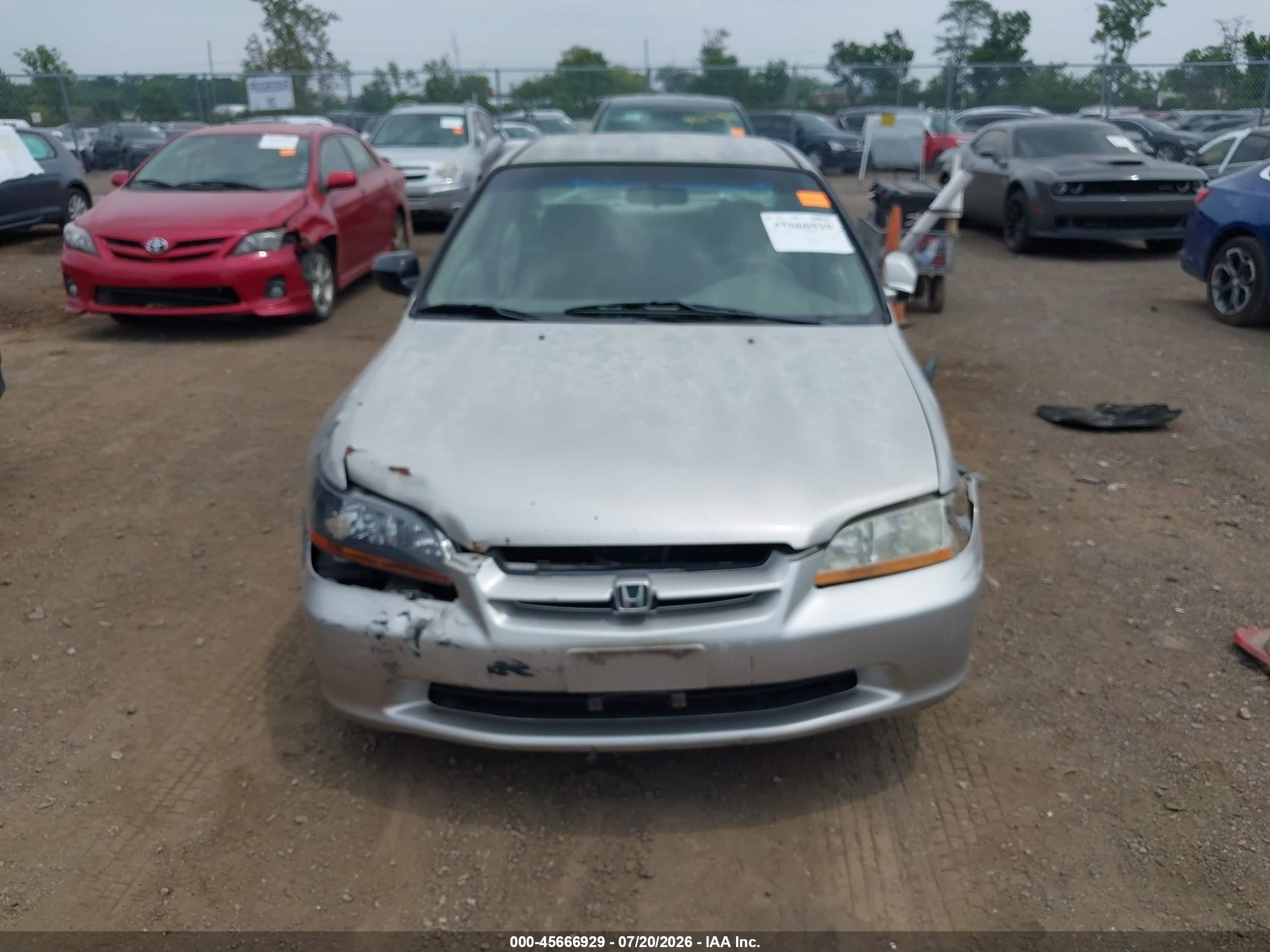 1999 Honda Accord Lx Silver vin: 1HGCG5646XA040699