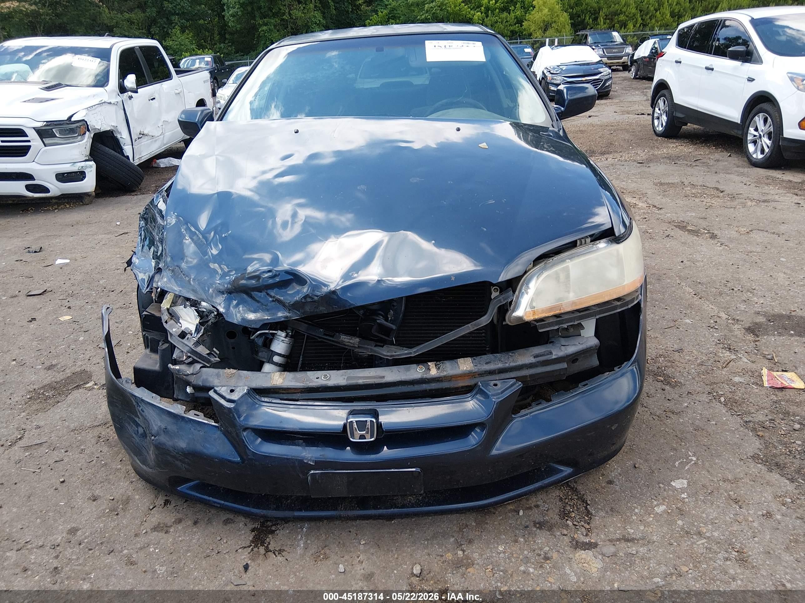 2000 Honda Accord 2.3 Lx Blue vin: 1HGCG5646YA008109