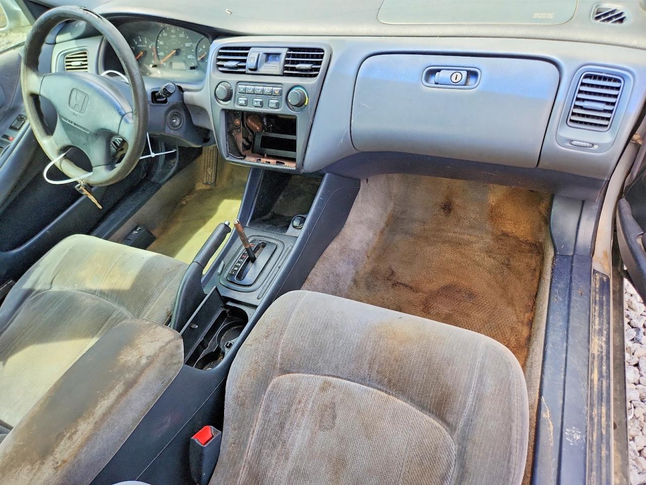 2000 Honda Accord Lx Gray vin: 1HGCG5646YA144403
