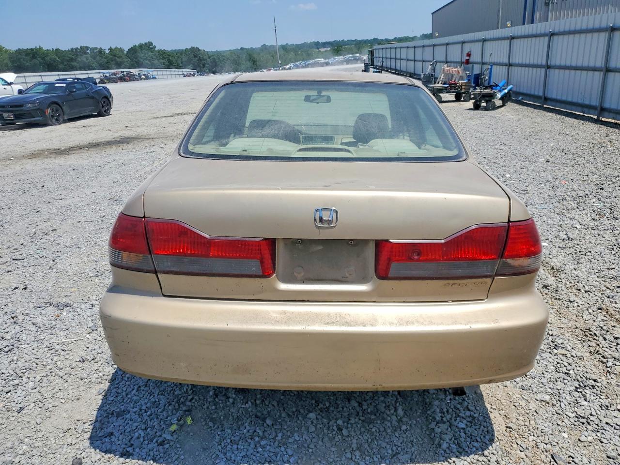 2002 Honda Accord Lx Tan vin: 1HGCG56472A083022