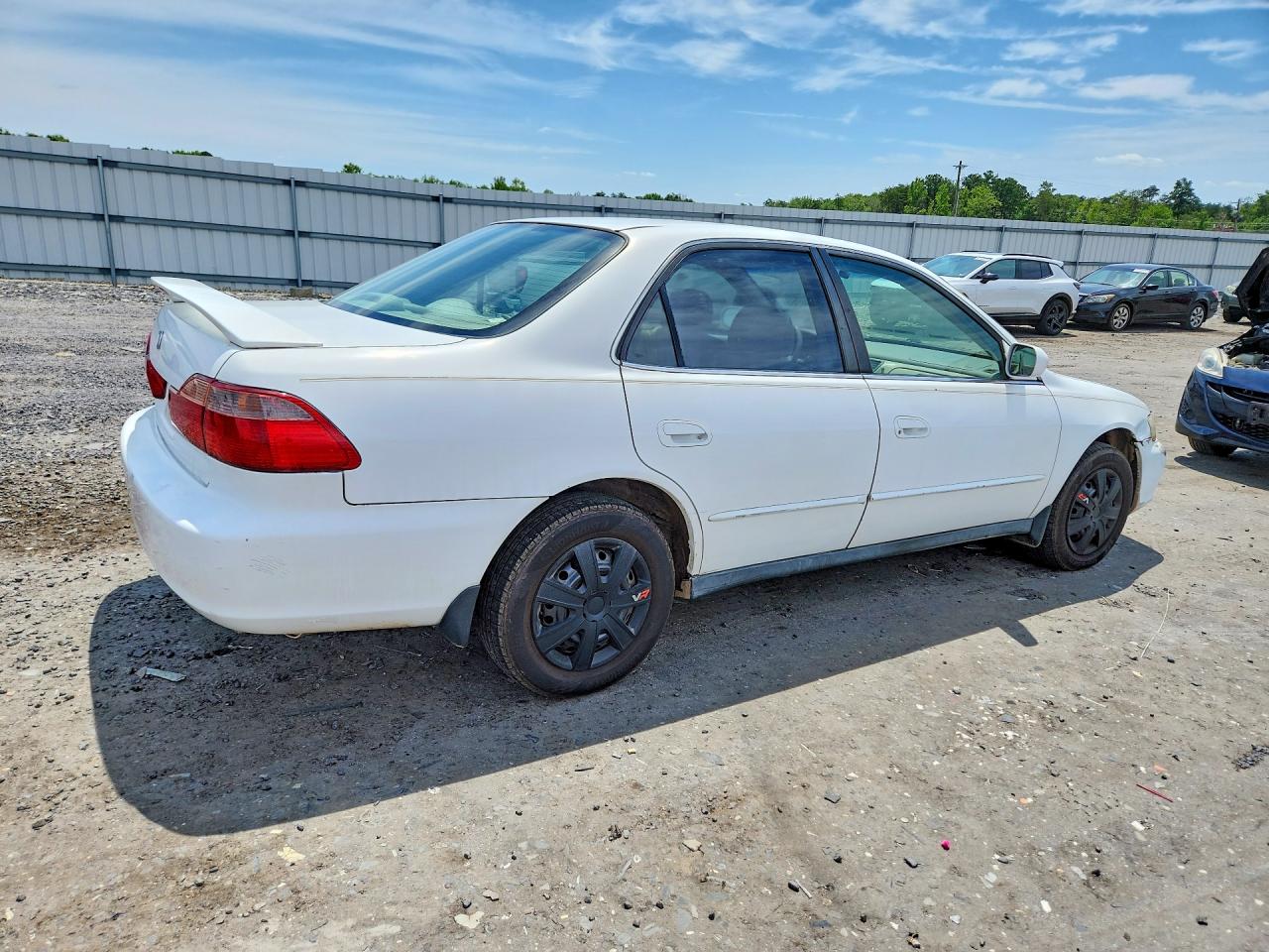 1998 Honda Accord Lx Белый vin: 1HGCG5647WA058854
