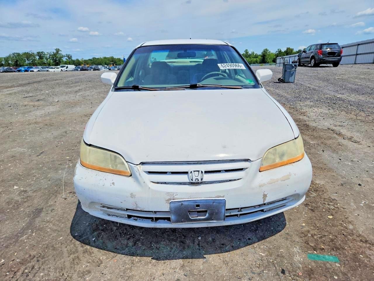 1998 Honda Accord Lx Белый vin: 1HGCG5647WA058854
