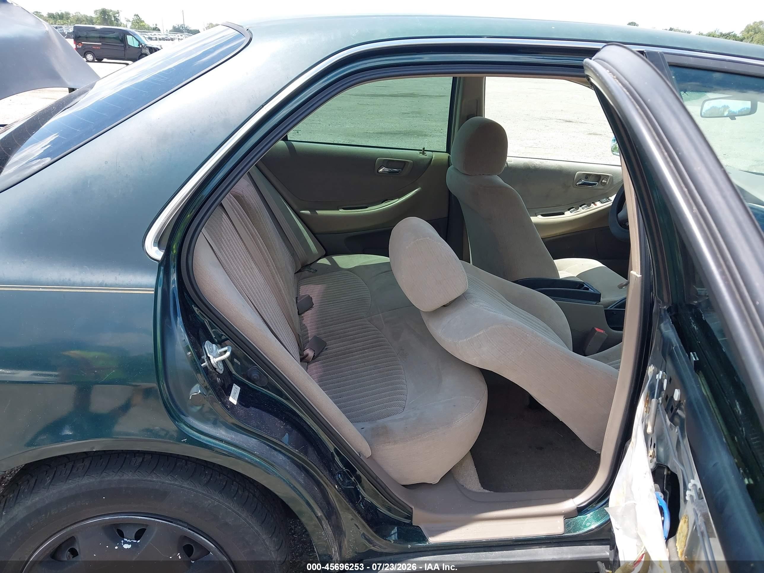 1998 Honda Accord Lx Зеленый vin: 1HGCG5647WA109169
