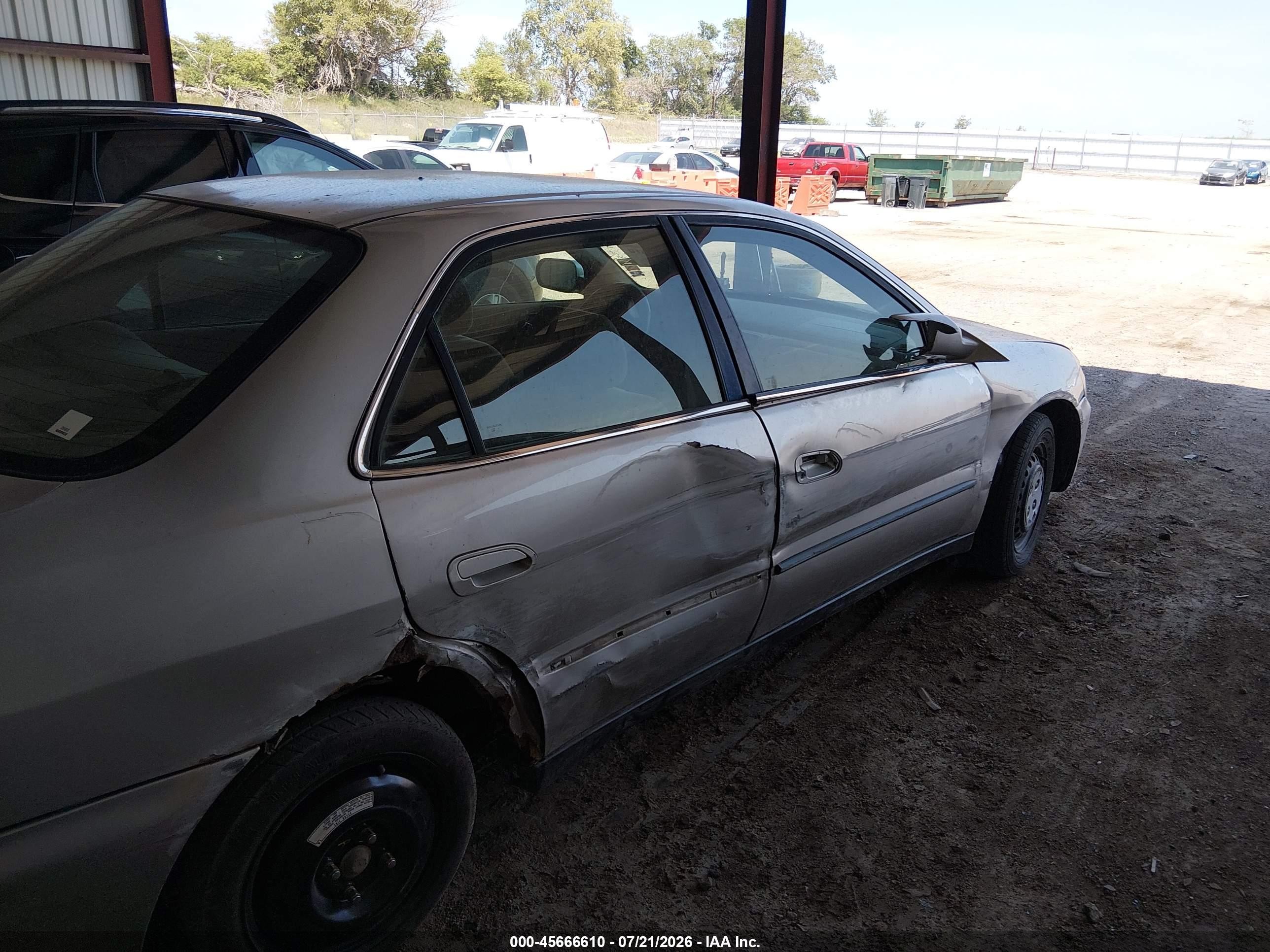 1998 Honda Accord Lx White vin: 1HGCG5647WA160154