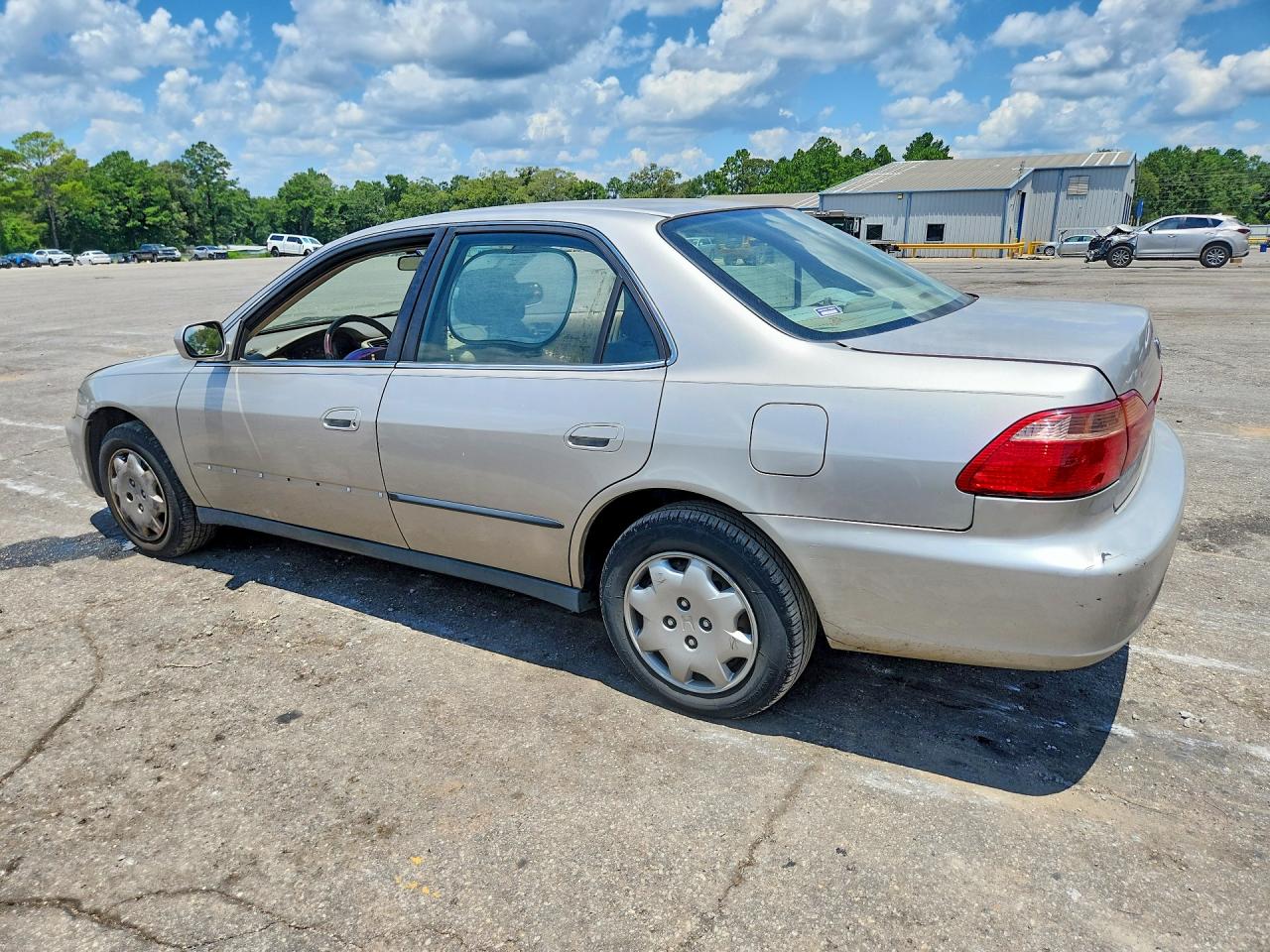 1999 Honda Accord Lx Tan vin: 1HGCG5647XA084517