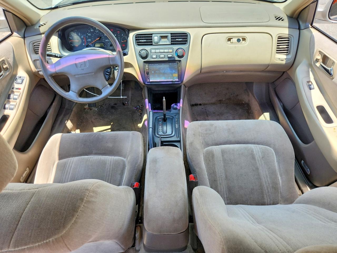 1999 Honda Accord Lx Tan vin: 1HGCG5647XA084517