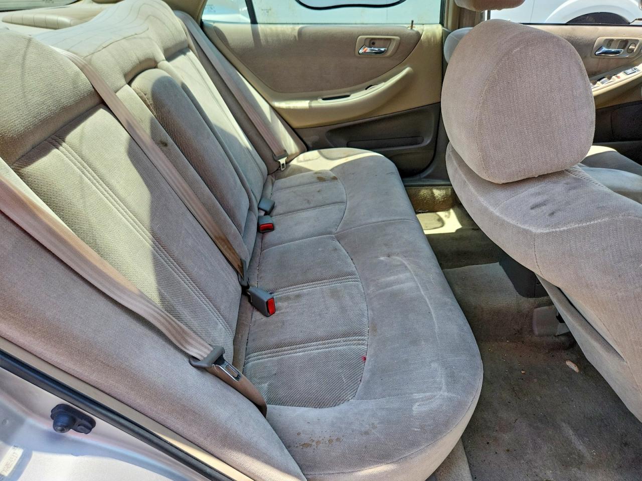 1999 Honda Accord Lx Tan vin: 1HGCG5647XA084517