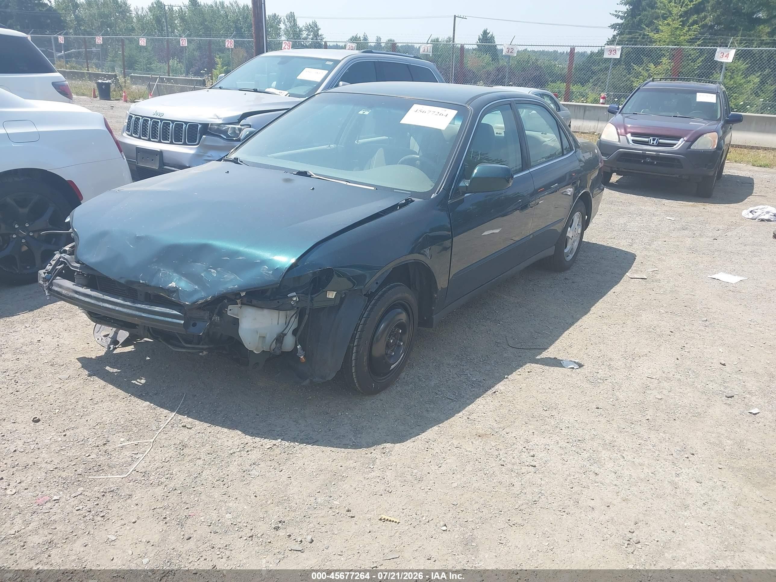 2000 Honda Accord 2.3 Lx Зеленый vin: 1HGCG5647YA149934