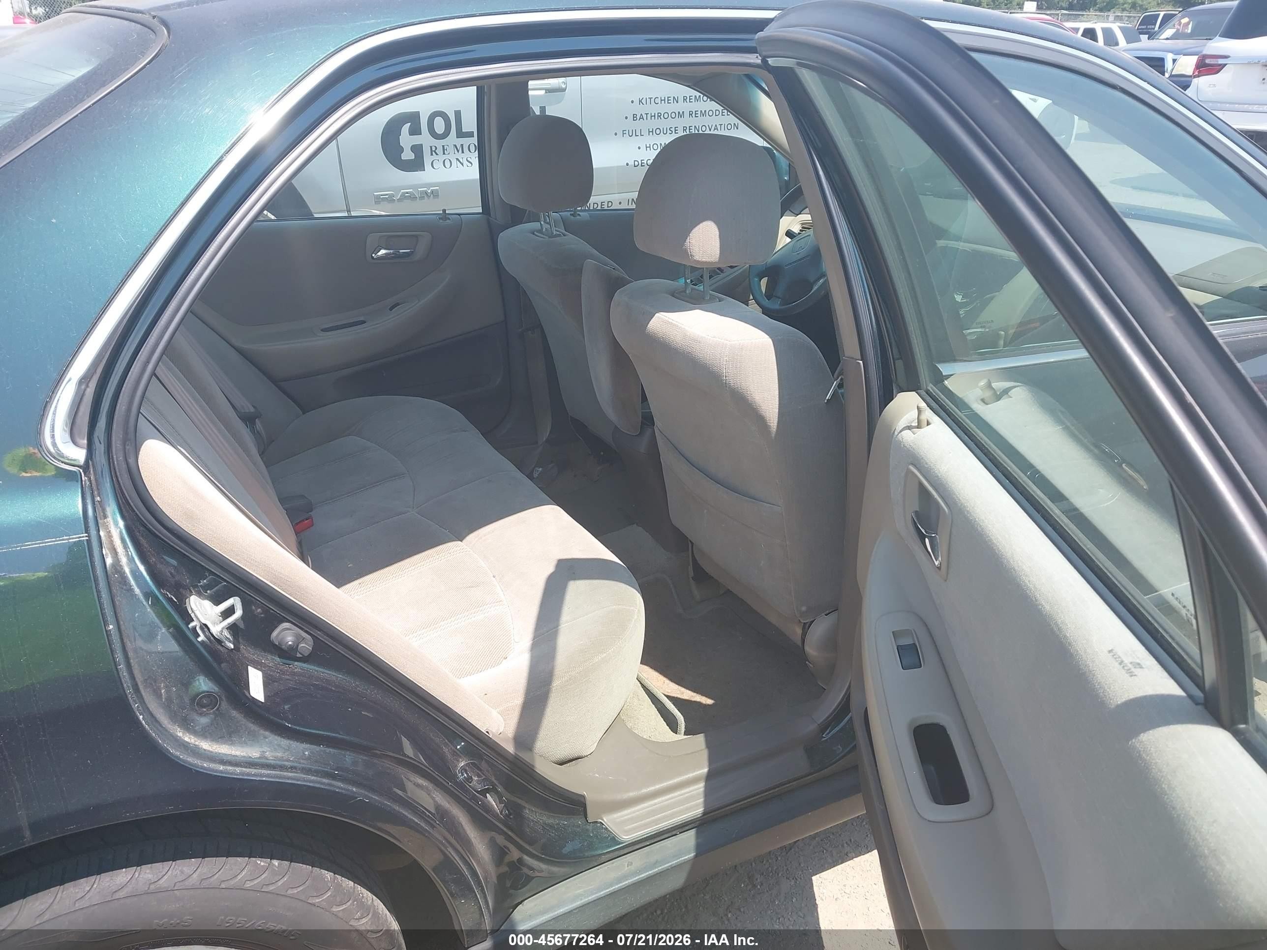 2000 Honda Accord 2.3 Lx Зеленый vin: 1HGCG5647YA149934