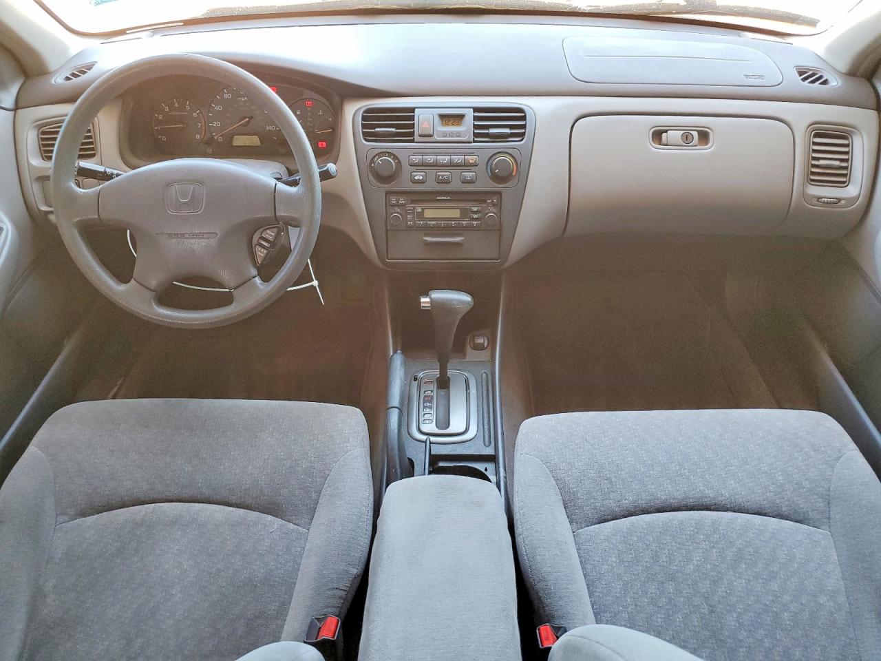 2002 Honda Accord Lx Silver vin: 1HGCG56482A075589