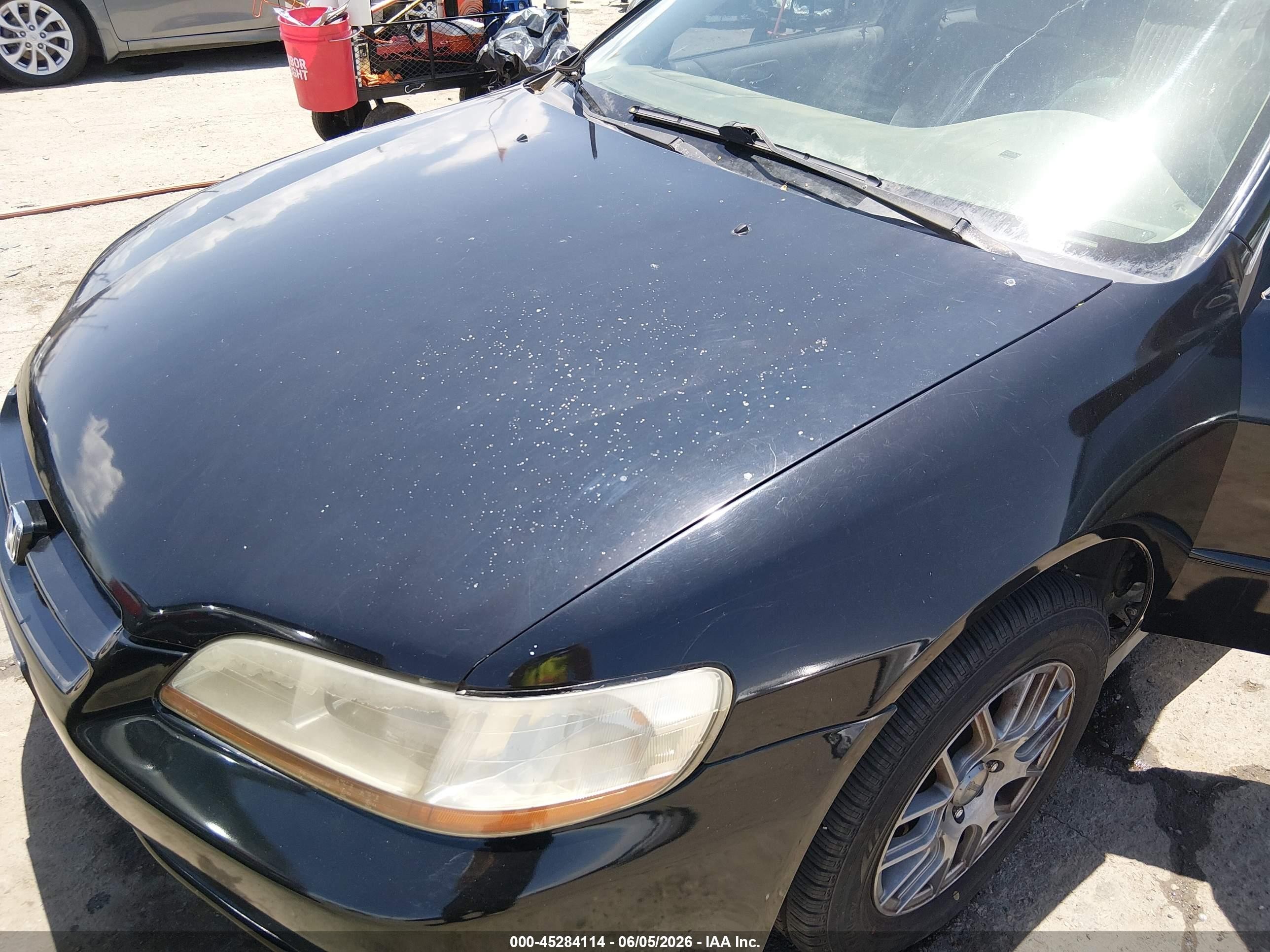 1998 Honda Accord Lx Black vin: 1HGCG5648WA078501