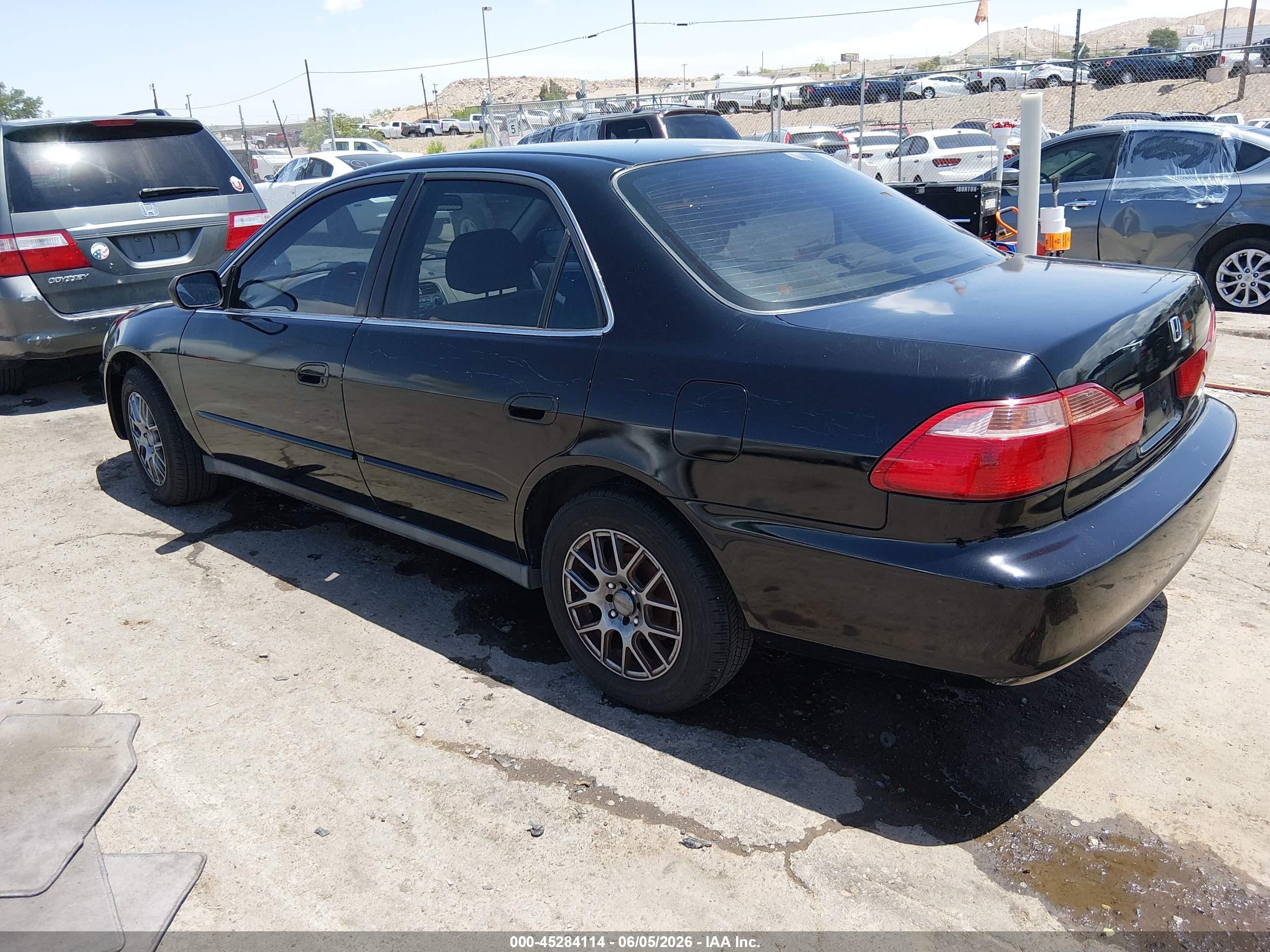 1998 Honda Accord Lx Black vin: 1HGCG5648WA078501