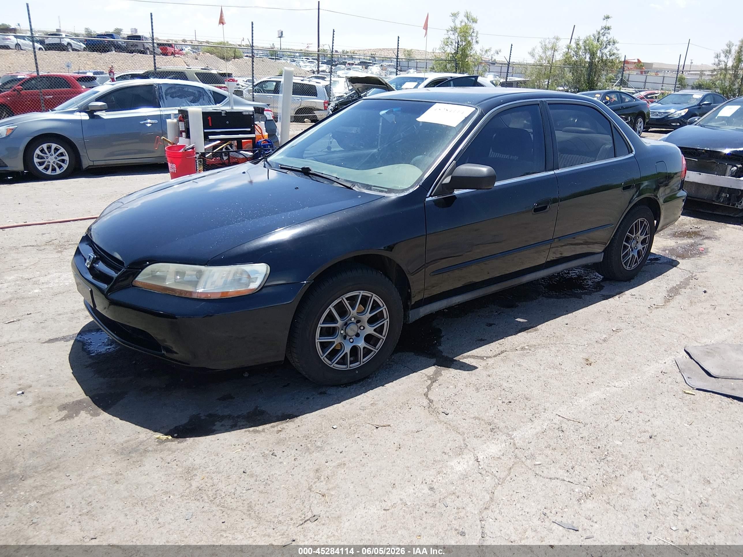 1998 Honda Accord Lx Black vin: 1HGCG5648WA078501