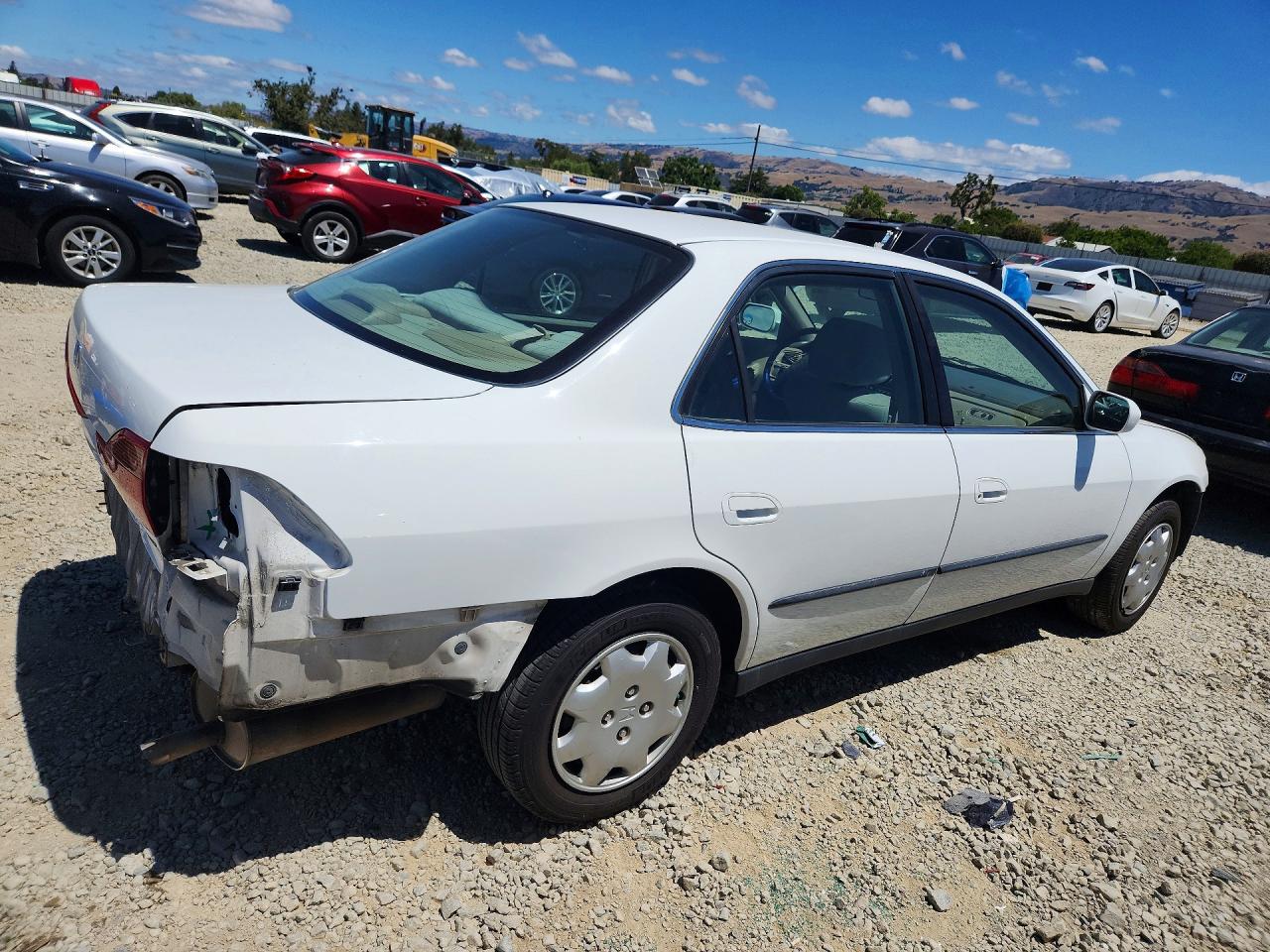 1998 Honda Accord Lx Белый vin: 1HGCG5648WA149938