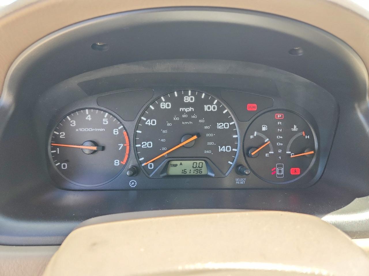 1998 Honda Accord Lx Белый vin: 1HGCG5648WA149938