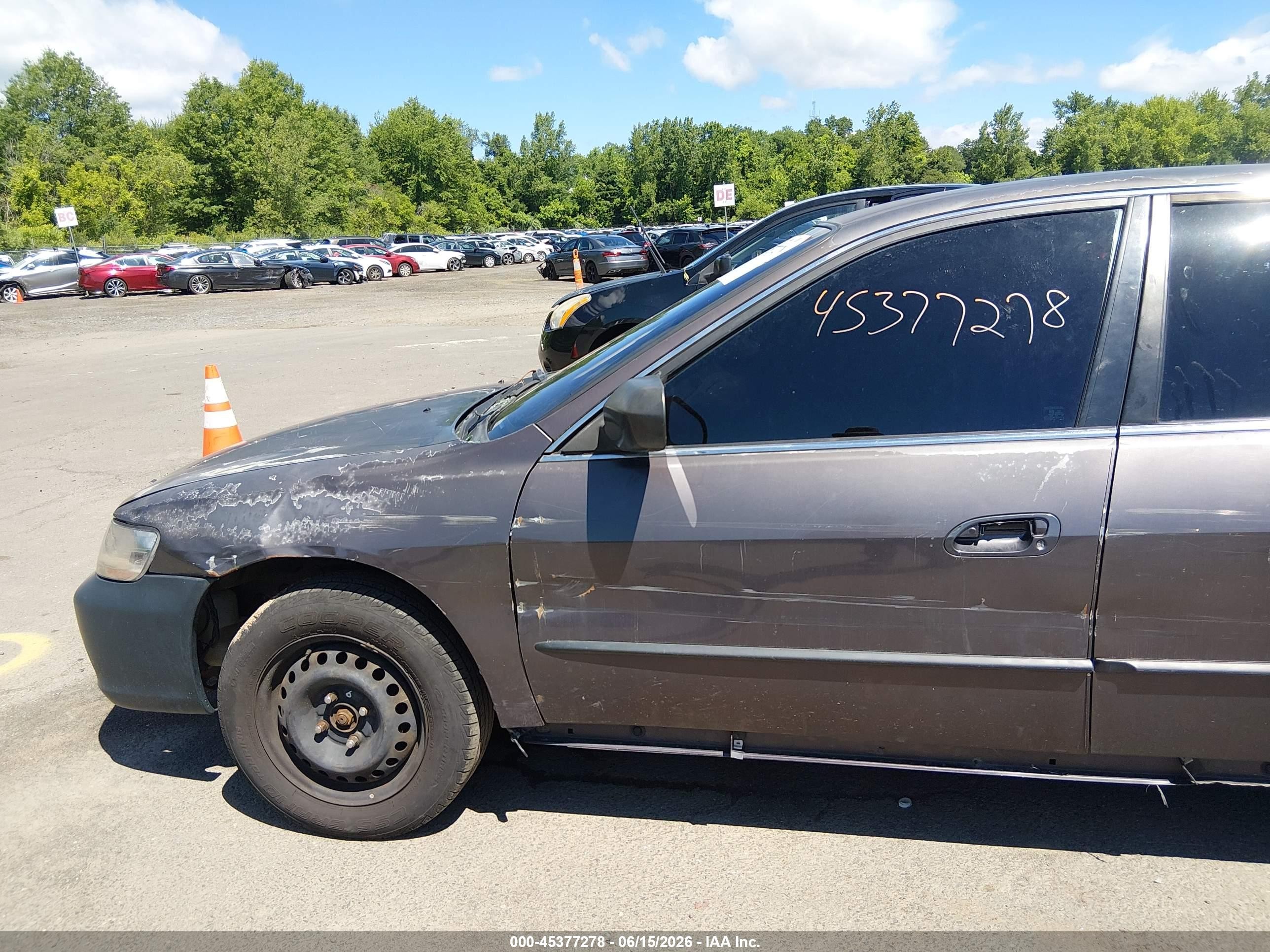 1998 Honda Accord Lx Gray vin: 1HGCG5648WA223469