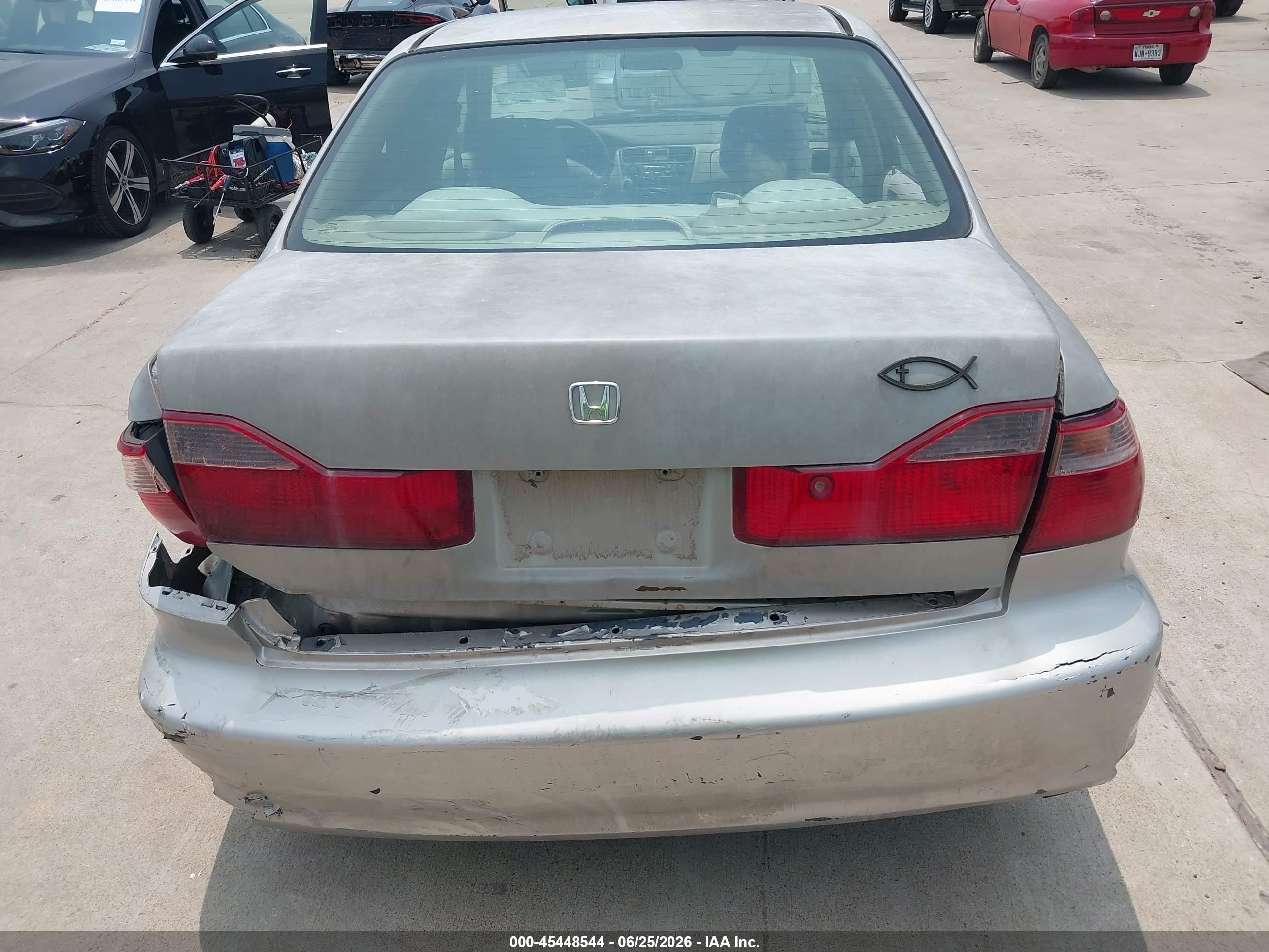 1999 Honda Accord Lx Серебряный vin: 1HGCG5648XA049002