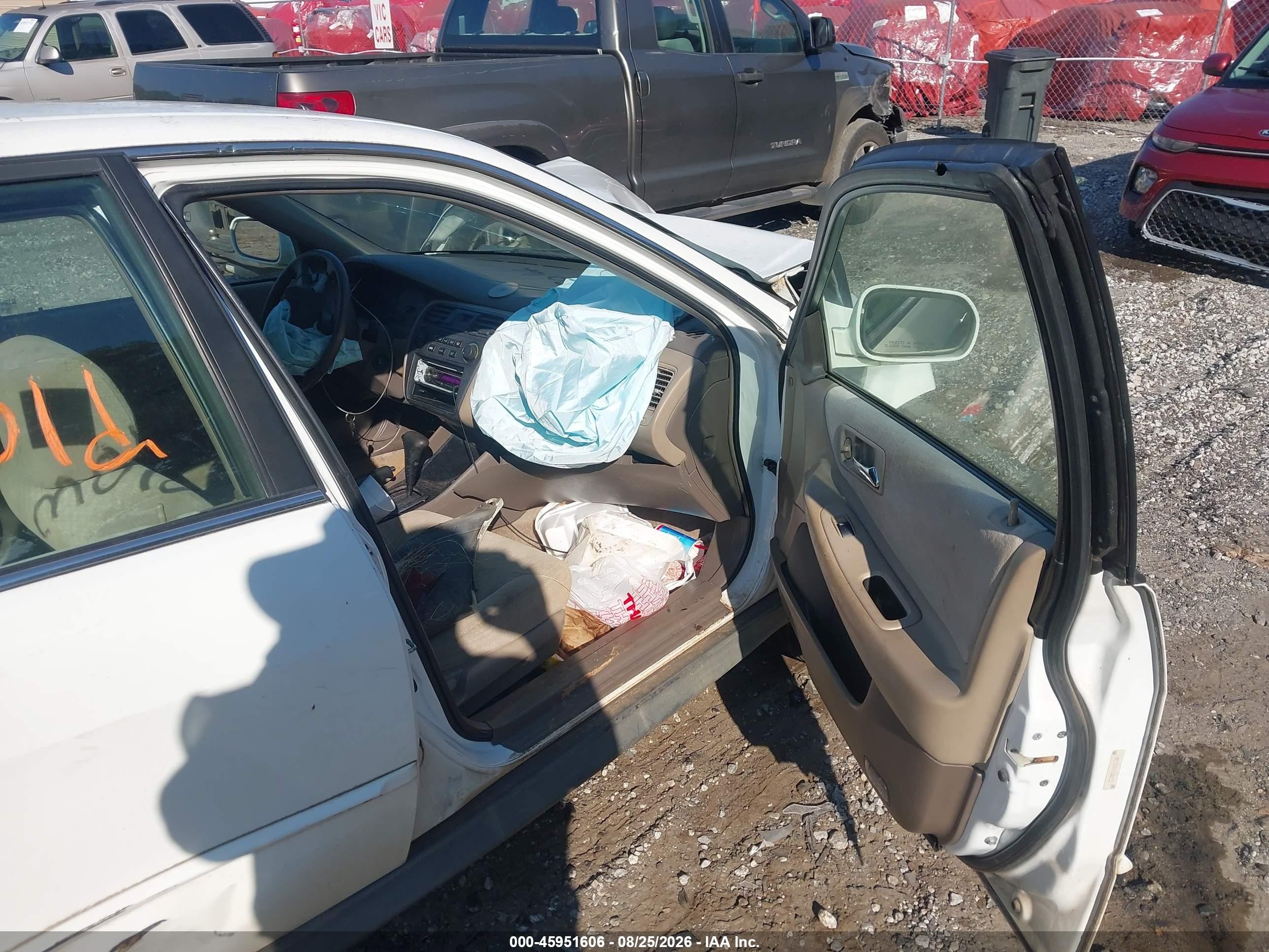 2002 Honda Accord 2.3 Lx Белый vin: 1HGCG56492A081174