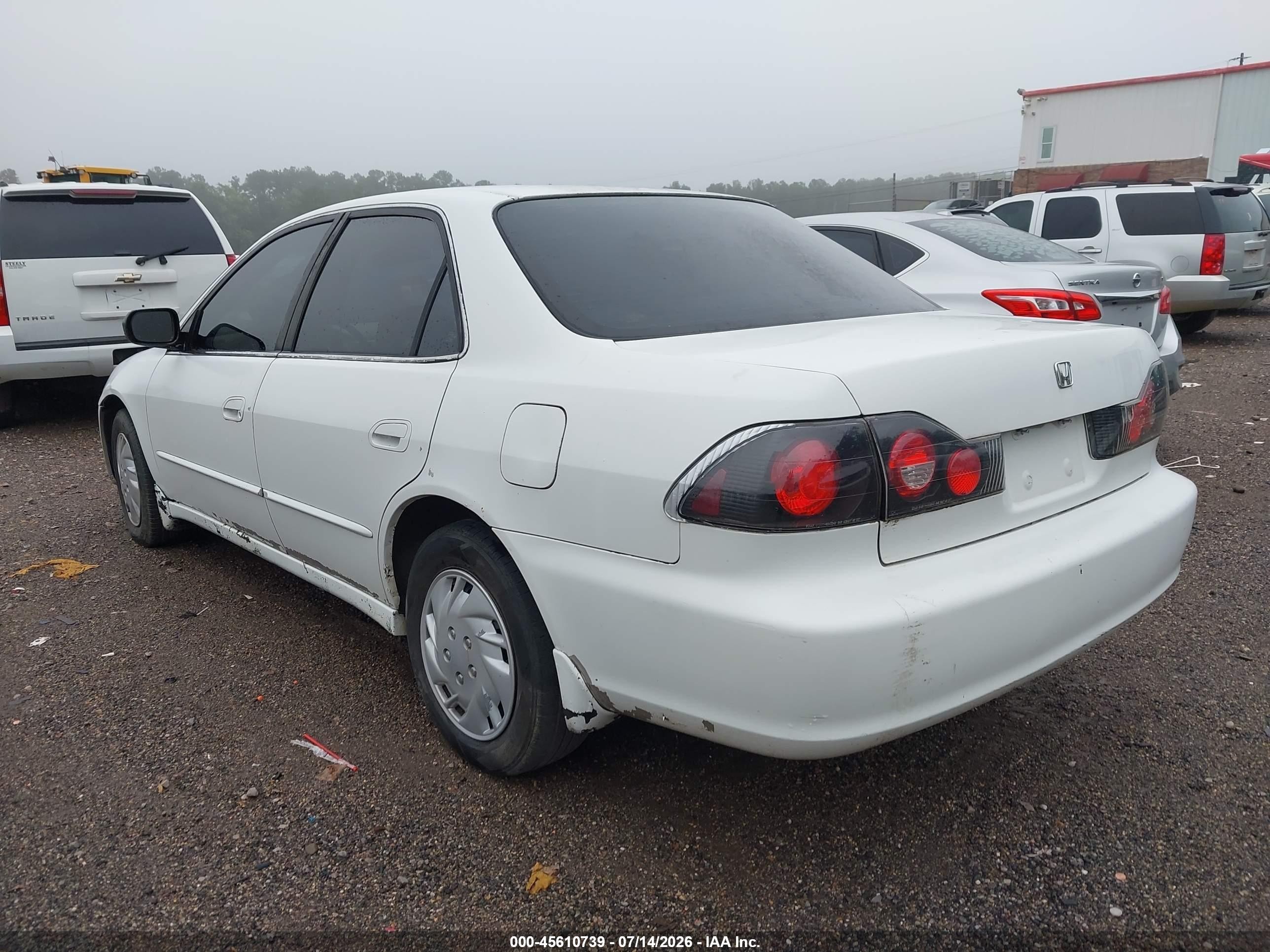 1998 Honda Accord Lx White vin: 1HGCG5649WA097462