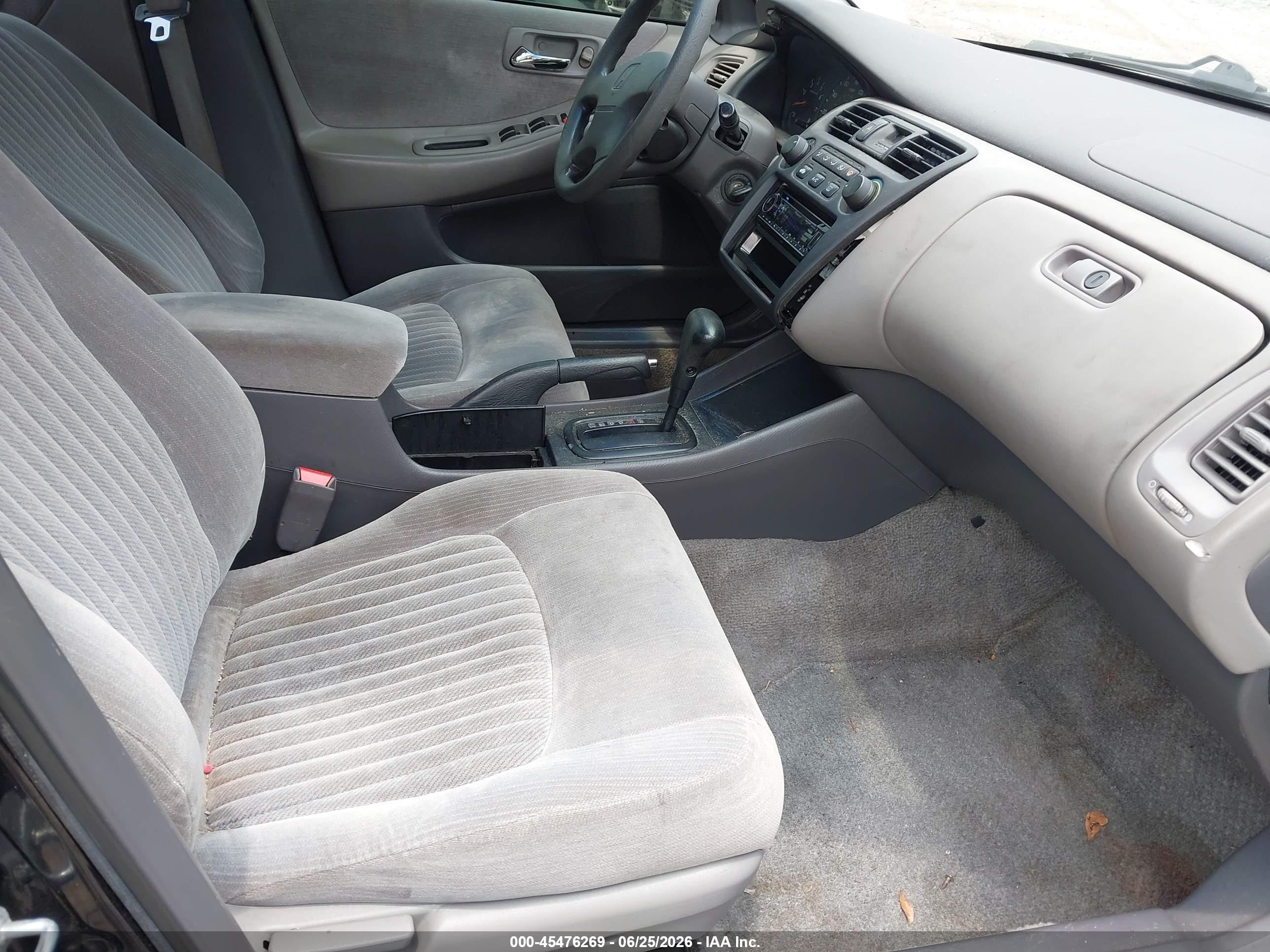 1998 Honda Accord Lx Black vin: 1HGCG5649WA215297