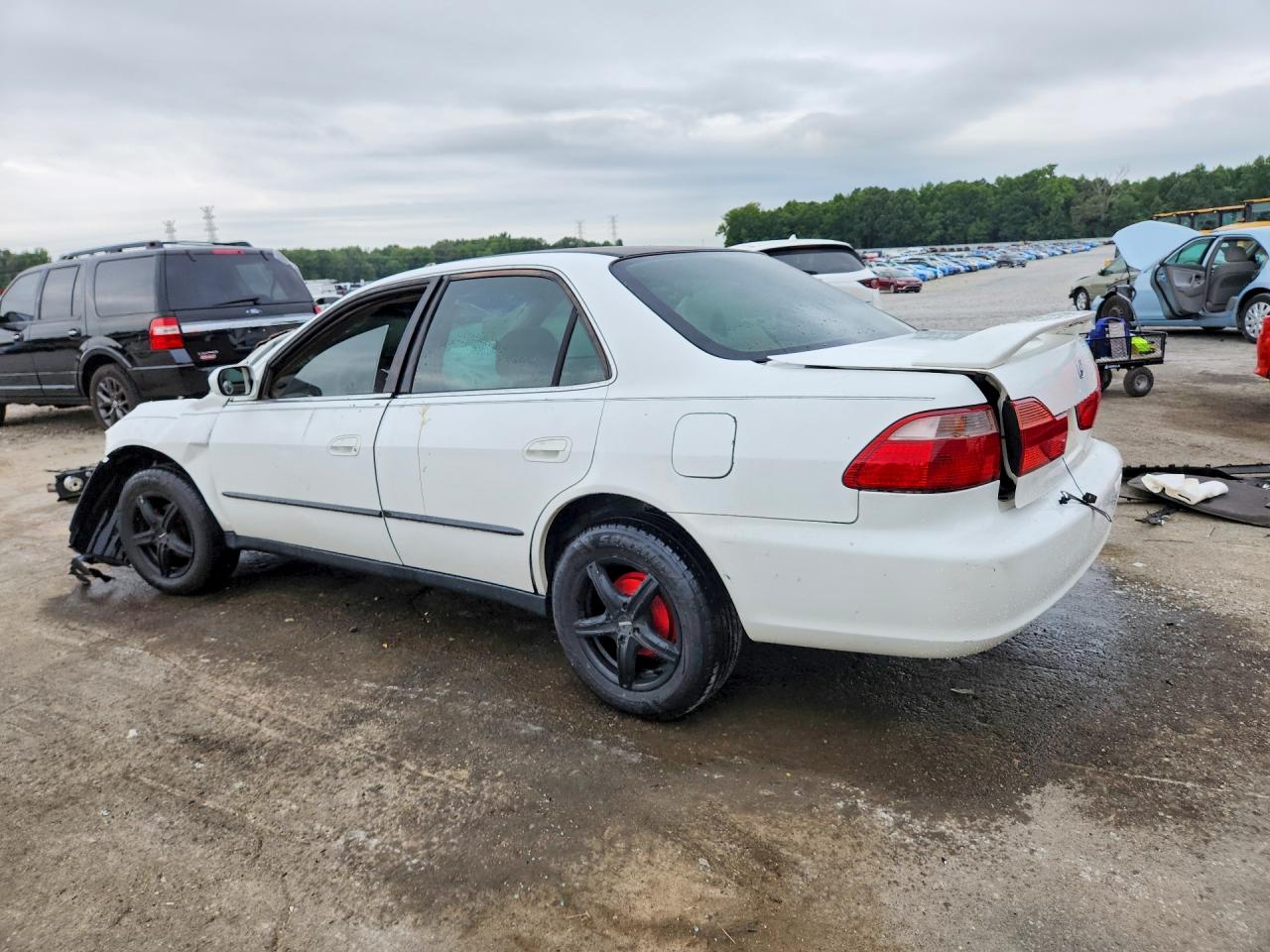1998 Honda Accord Lx Белый vin: 1HGCG5649WA255699