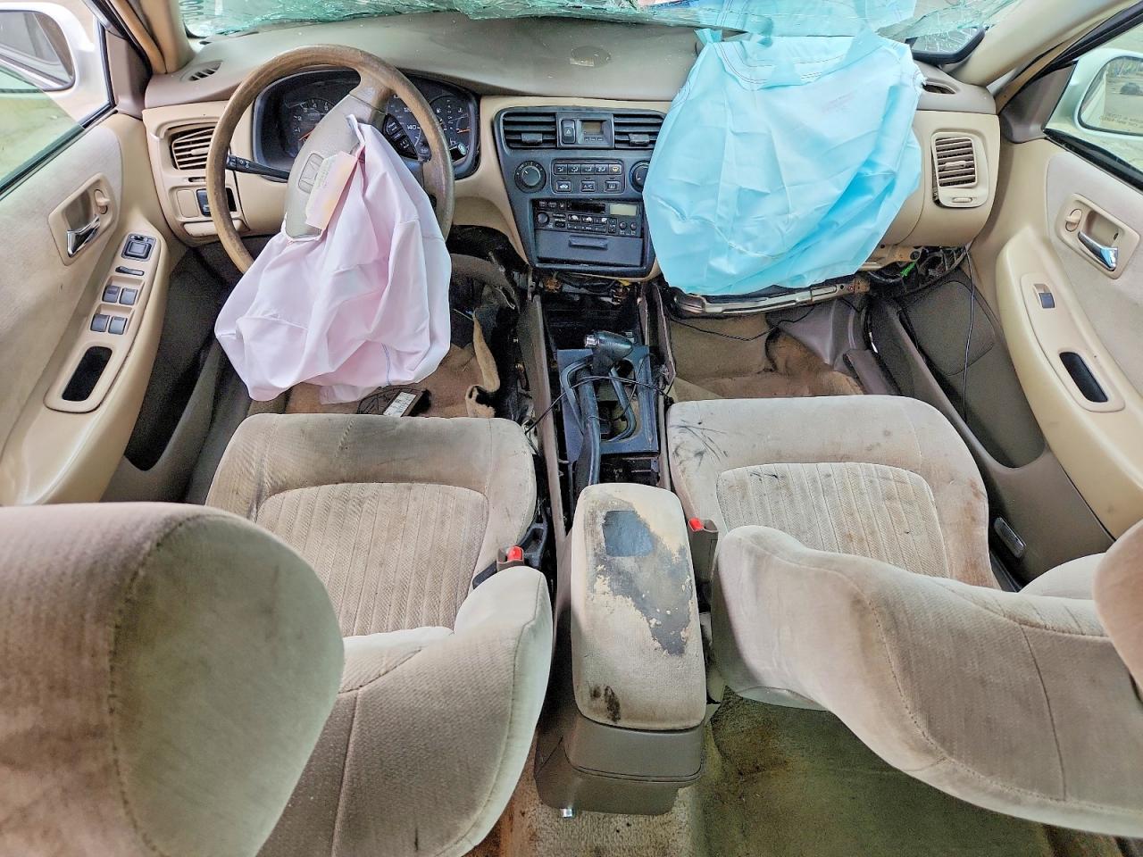 1998 Honda Accord Lx Белый vin: 1HGCG5649WA255699