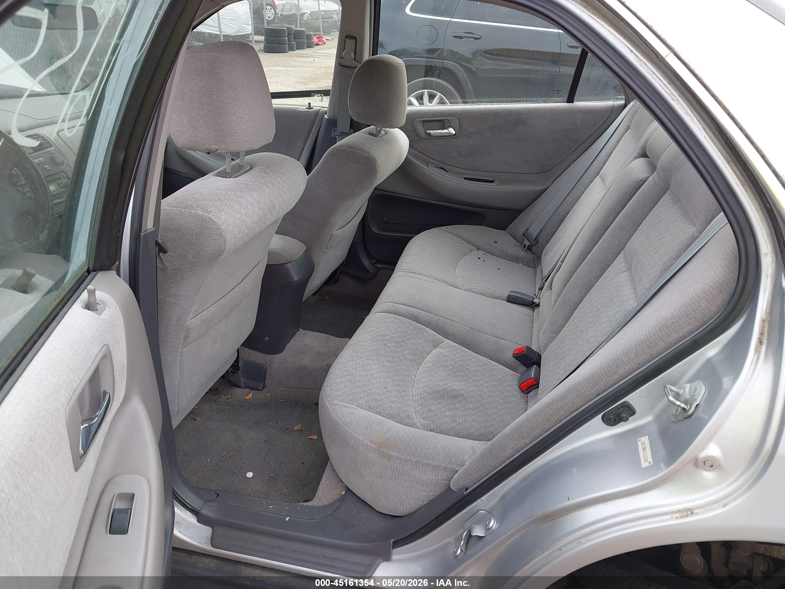 2001 Honda Accord 2.3 Lx Silver vin: 1HGCG564X1A119042