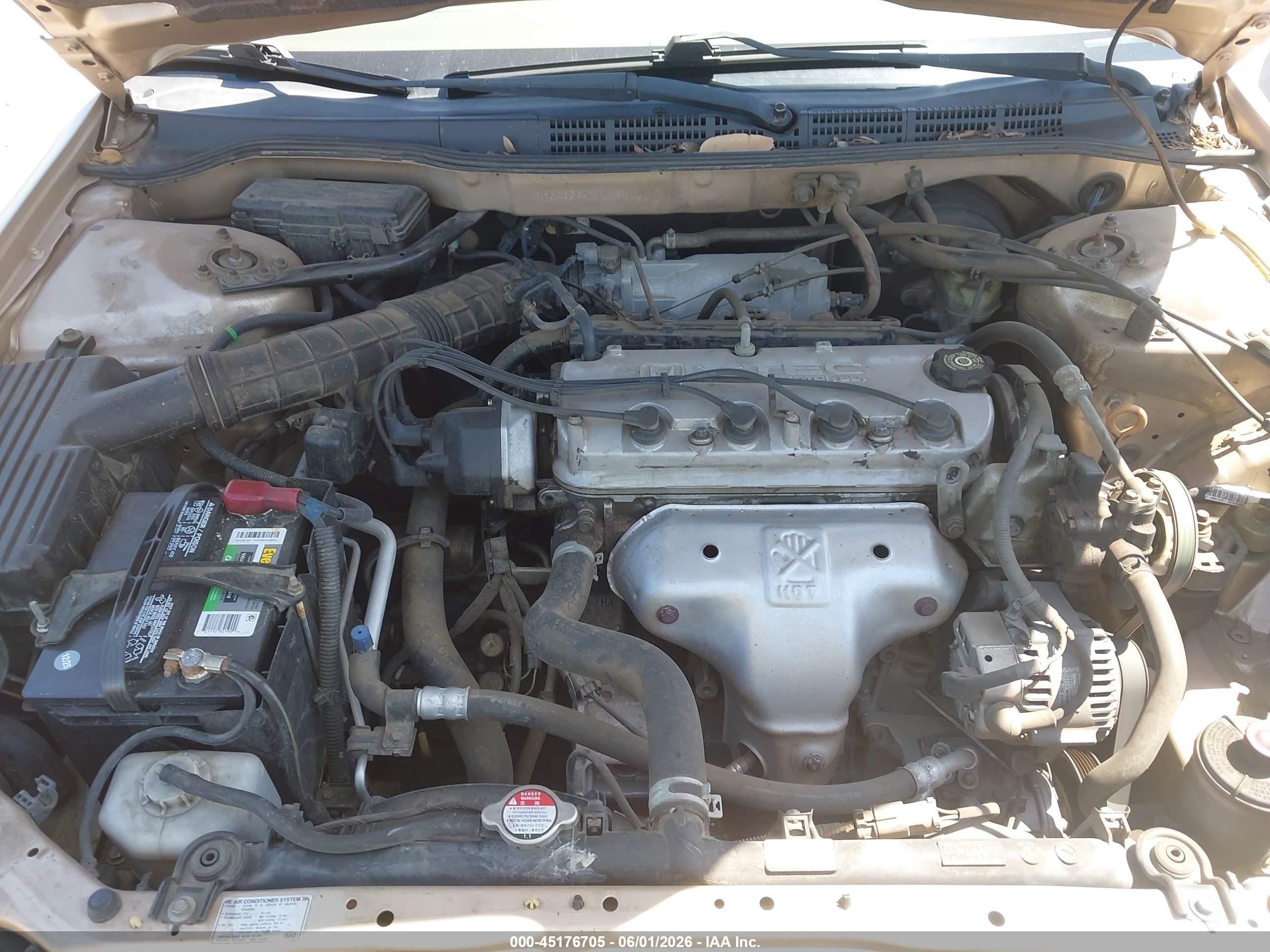 2001 Honda Accord 2.3 Lx Champagne vin: 1HGCG564X1A131000