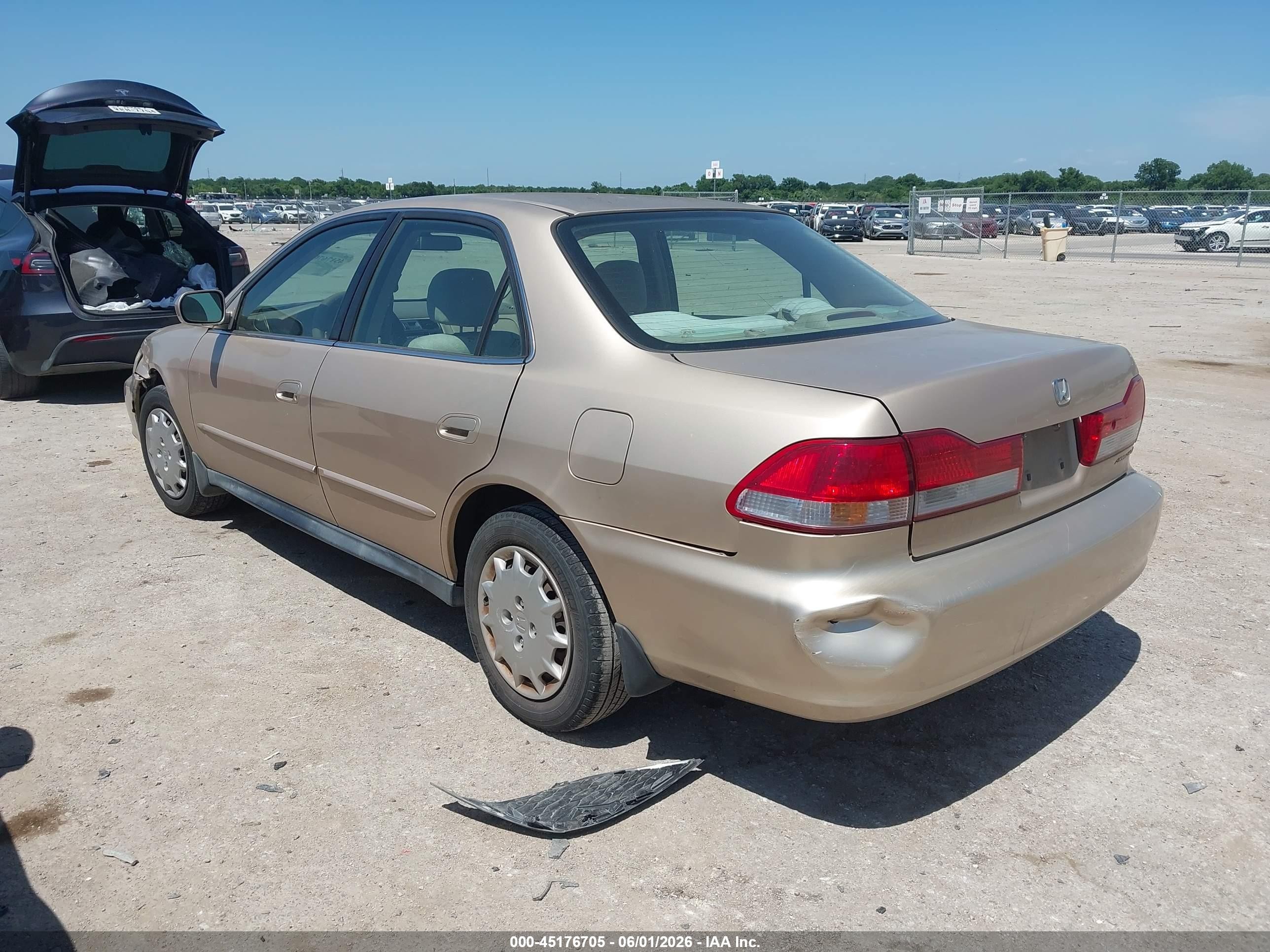 2001 Honda Accord 2.3 Lx Champagne vin: 1HGCG564X1A131000