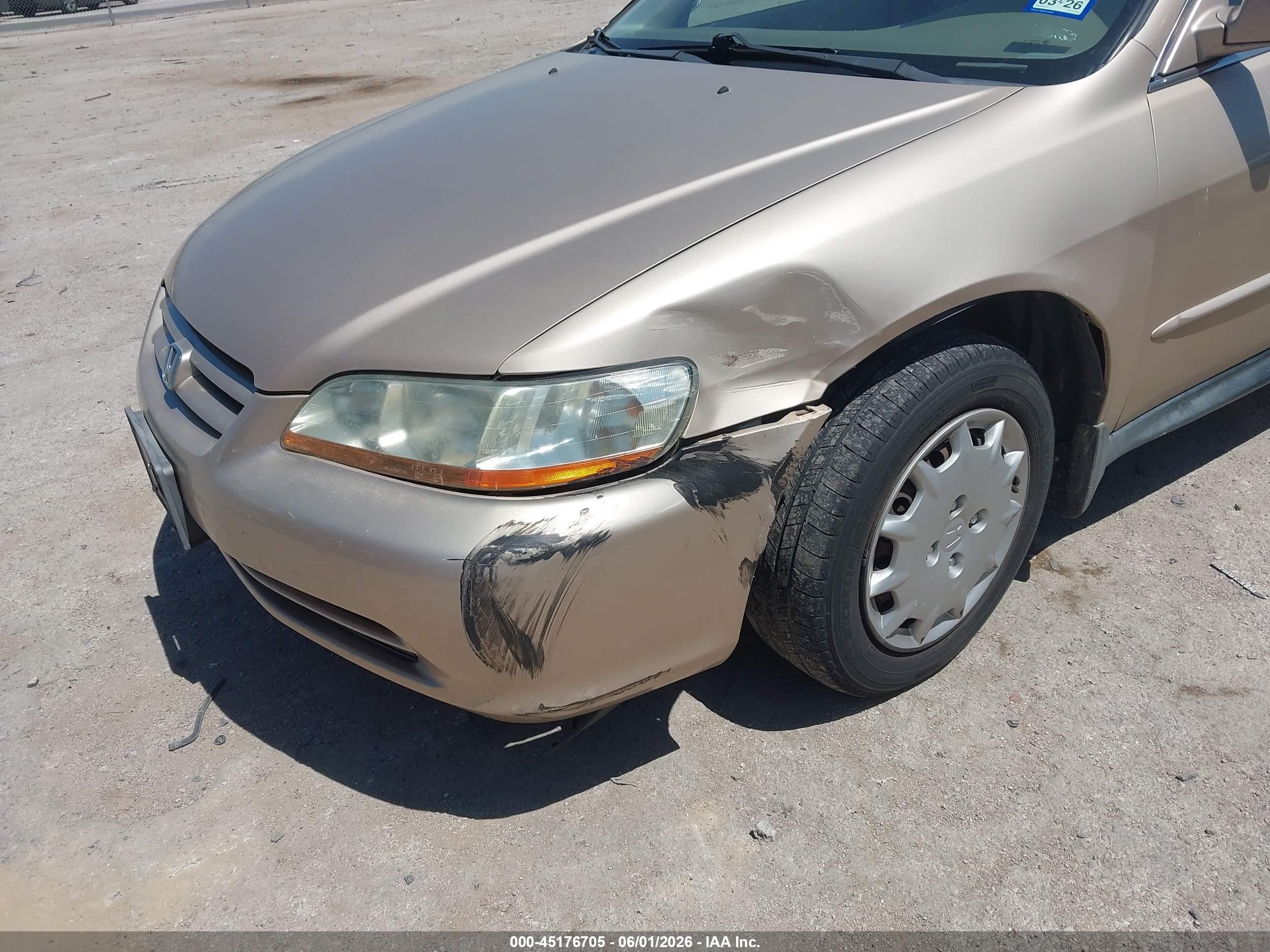 2001 Honda Accord 2.3 Lx Champagne vin: 1HGCG564X1A131000