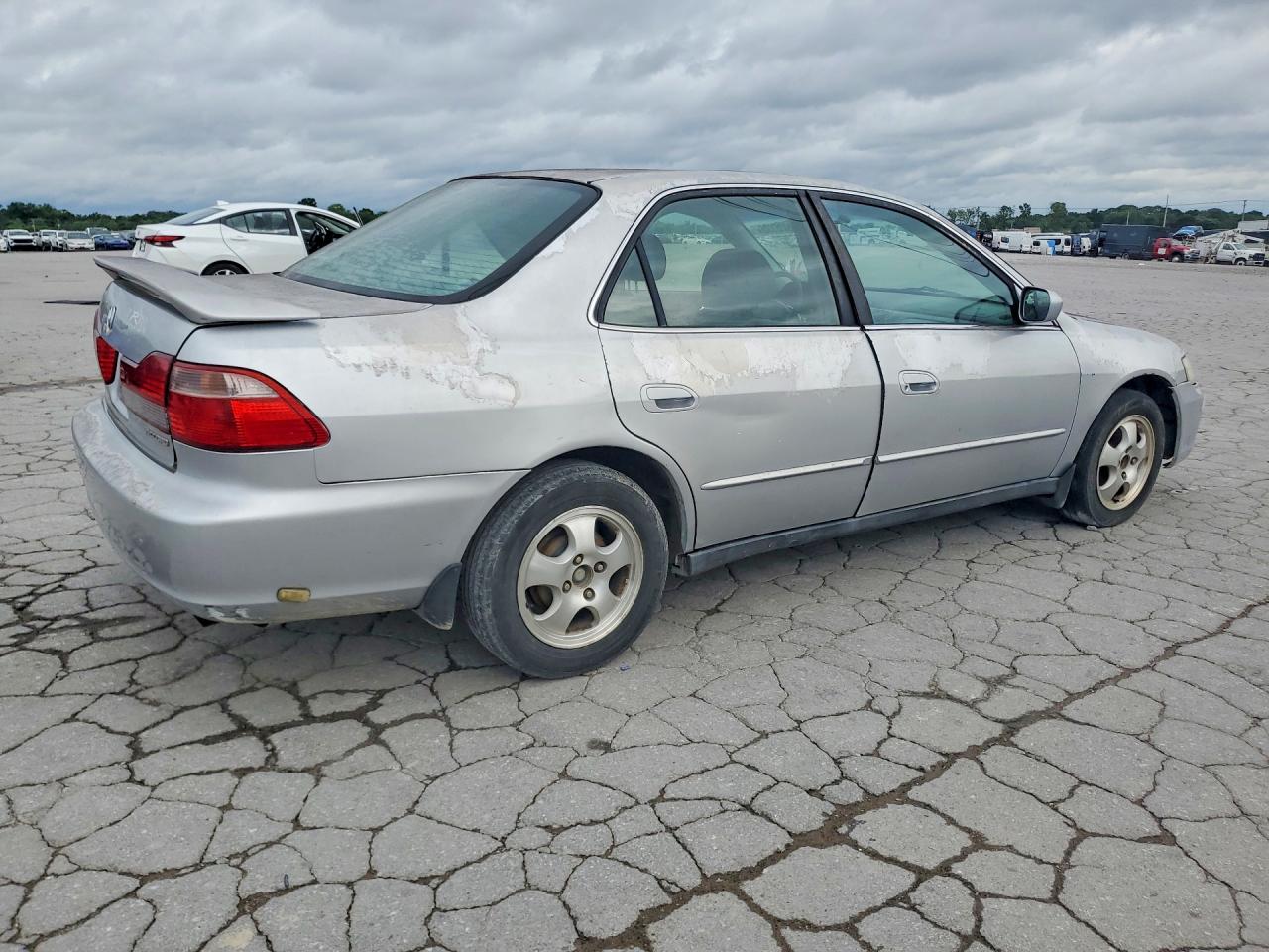 1998 Honda Accord Lx Gray vin: 1HGCG564XWA075695