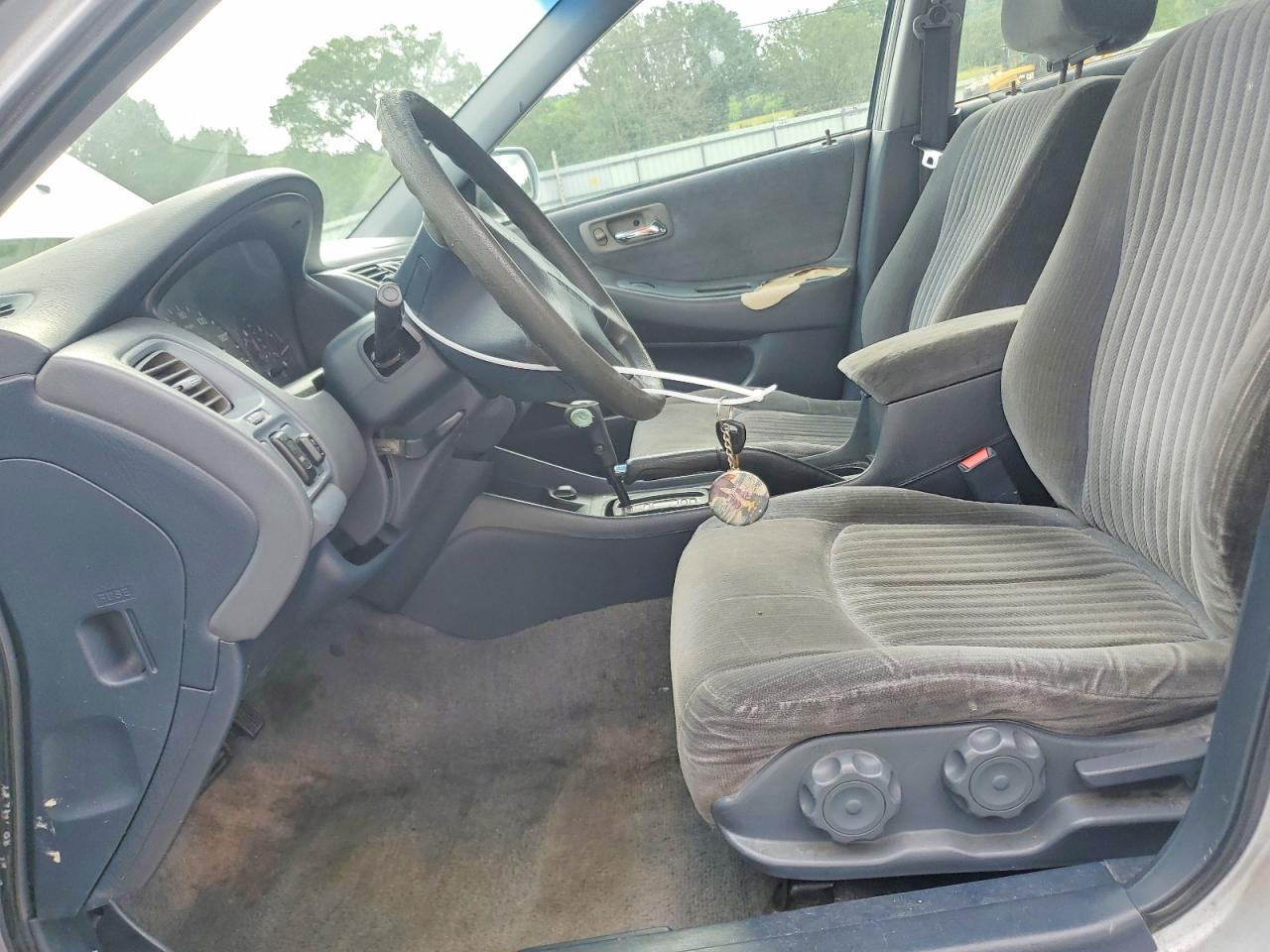 1998 Honda Accord Lx Gray vin: 1HGCG564XWA075695