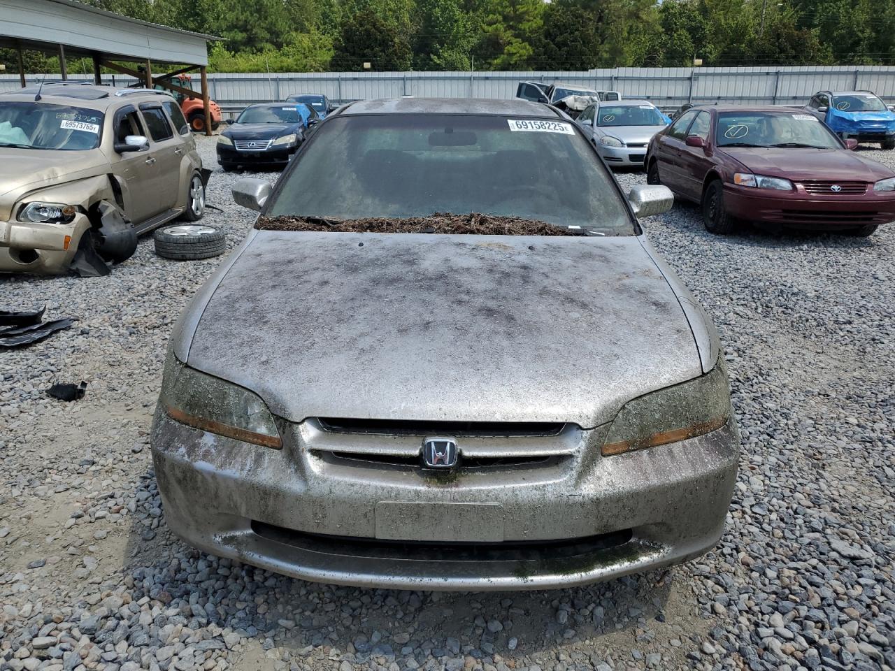 1998 Hond Accord Lx Cream vin: 1HGCG564XWA113622