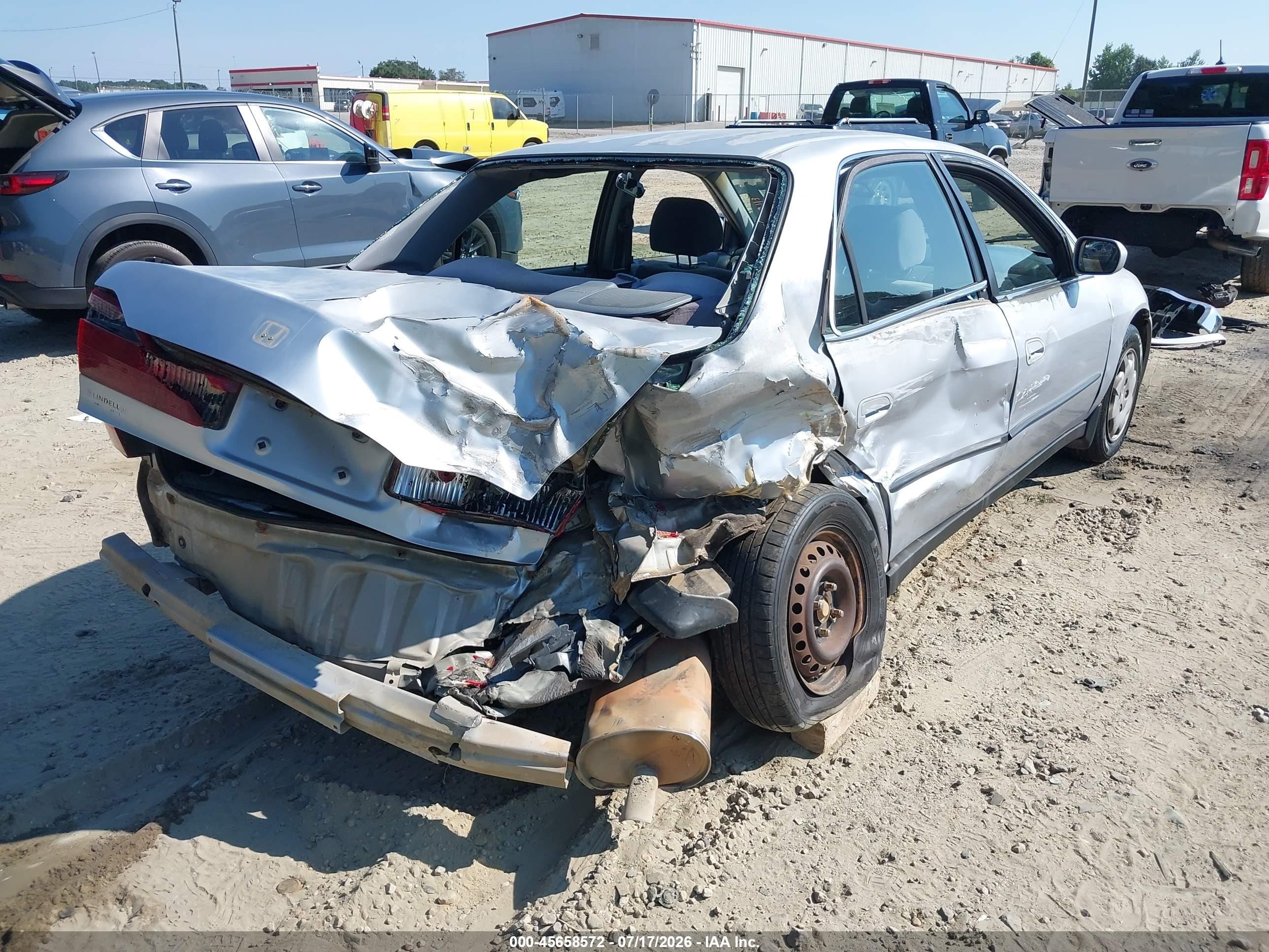 1998 Honda Accord Lx Silver vin: 1HGCG564XWA213820