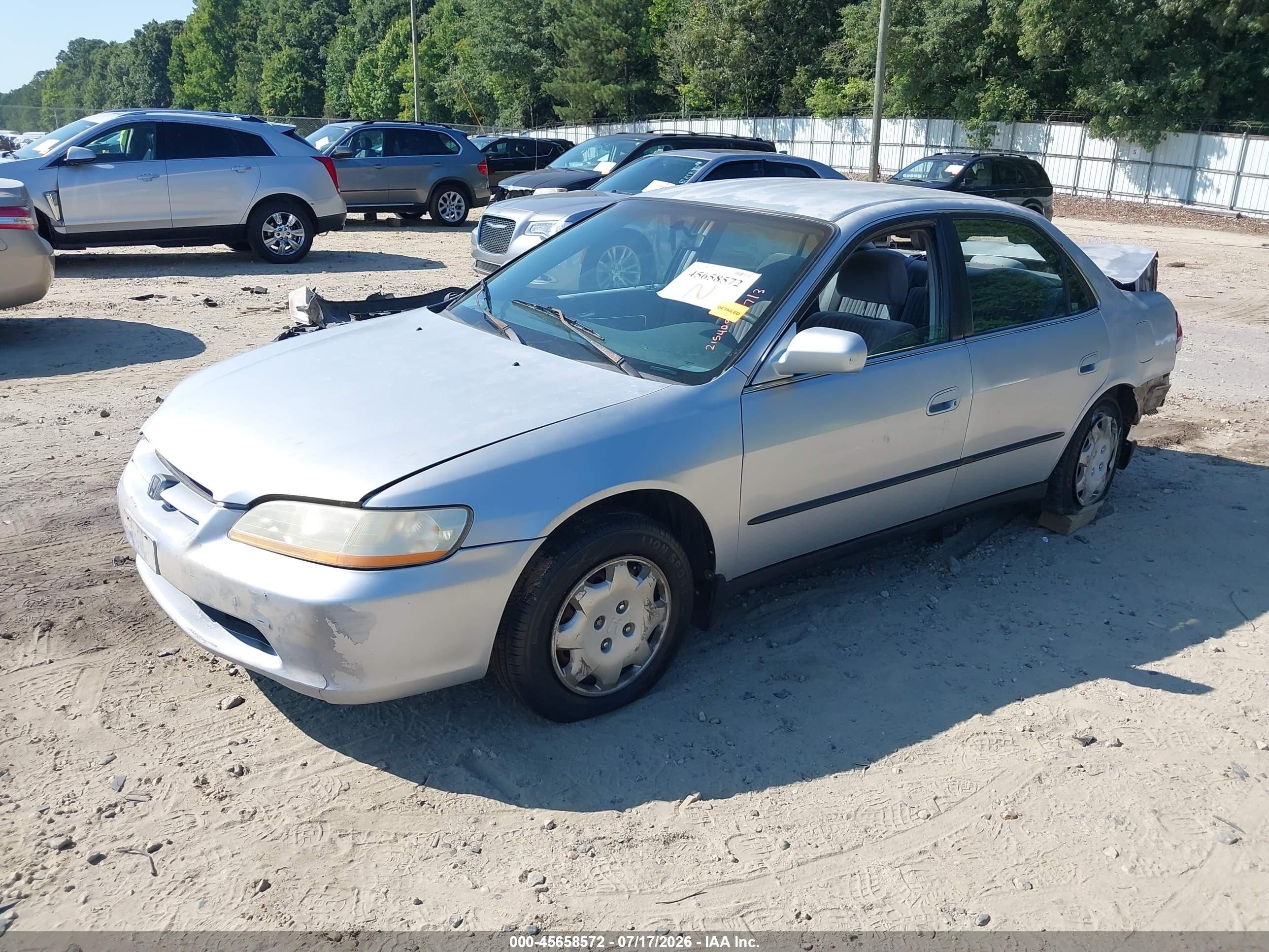 1998 Honda Accord Lx Silver vin: 1HGCG564XWA213820