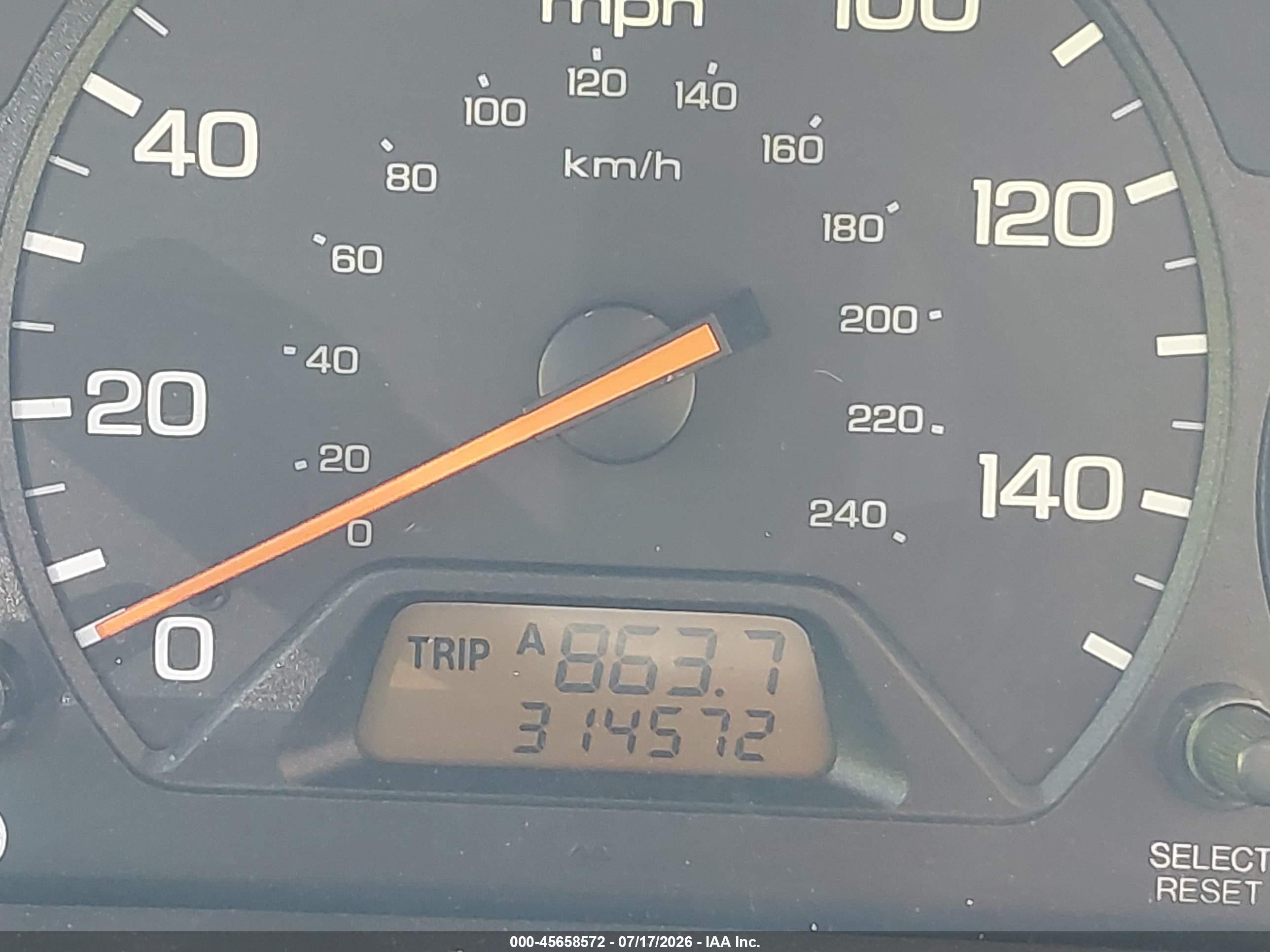 1998 Honda Accord Lx Silver vin: 1HGCG564XWA213820